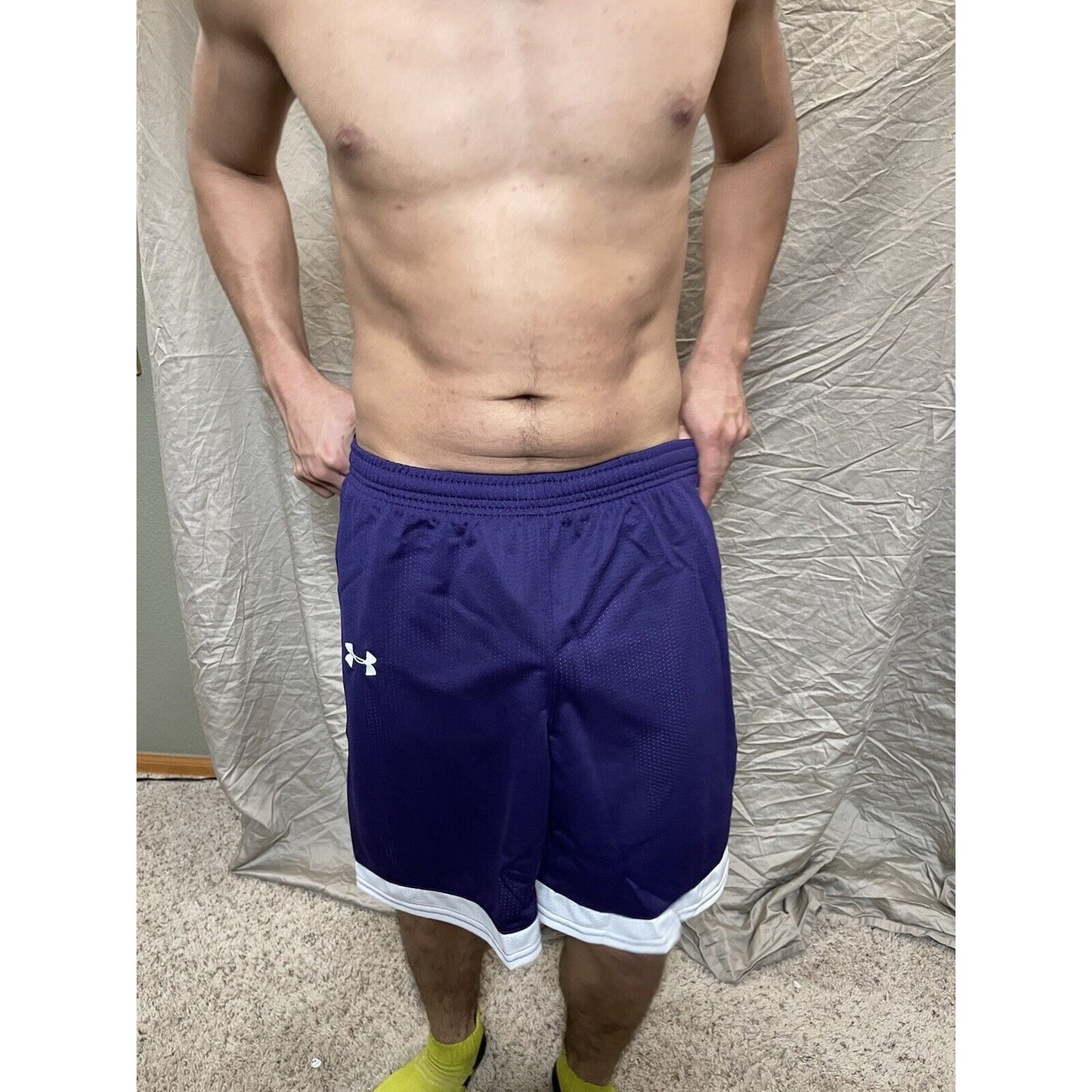 Boy's under armour Youth XL Purple And White Lacrosse style shorts no pockets