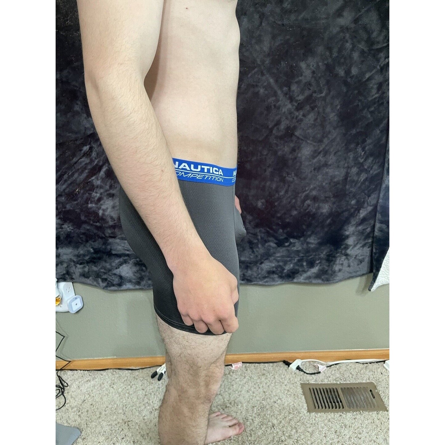 Men’s Large Dark Gray Nautica 7% Spandex Compression Shorts New