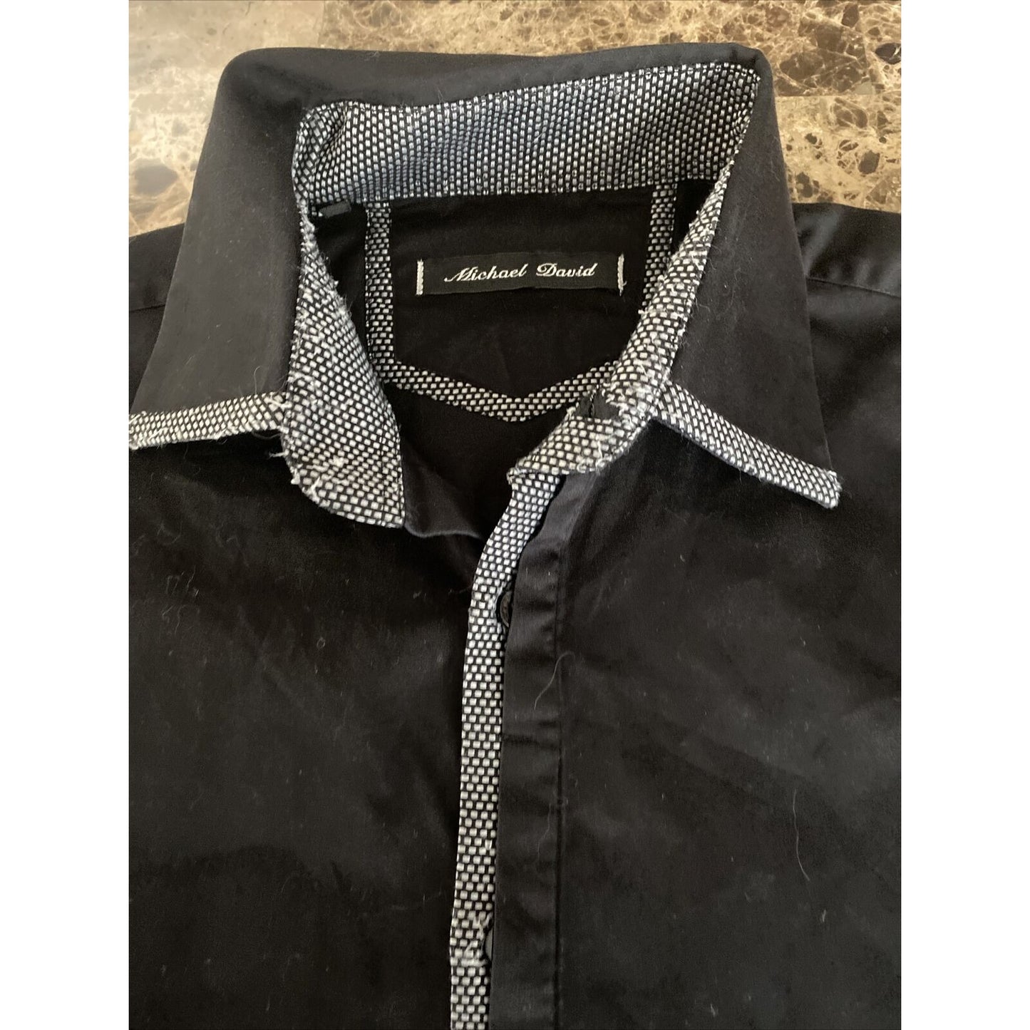 Michael David Men’s Medium Black Button-down Long Sleeves Shirt