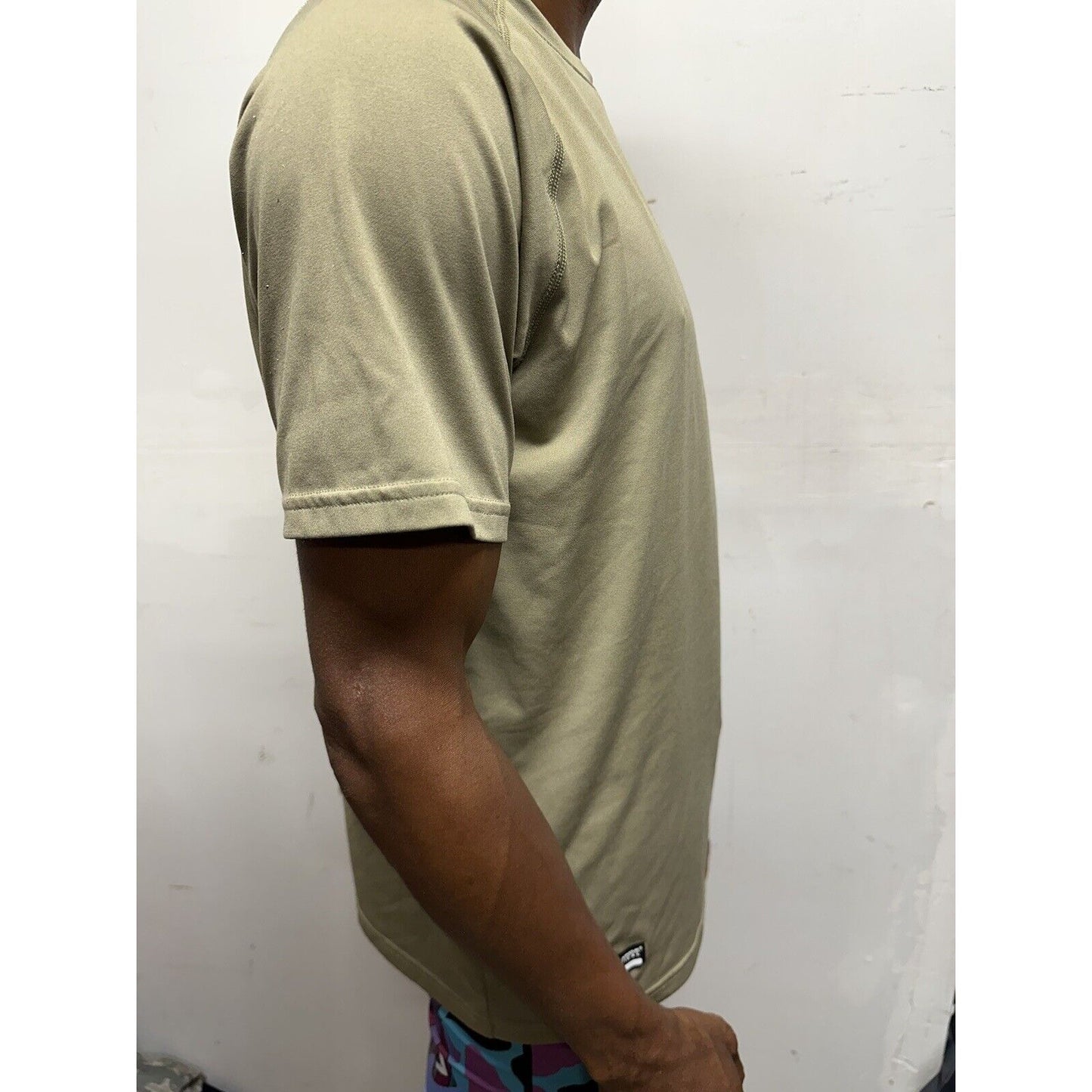 Men’s Ocp Tshirt Under Armour Medium Tactical Shirt Sleeve Shirt Coyote Brown