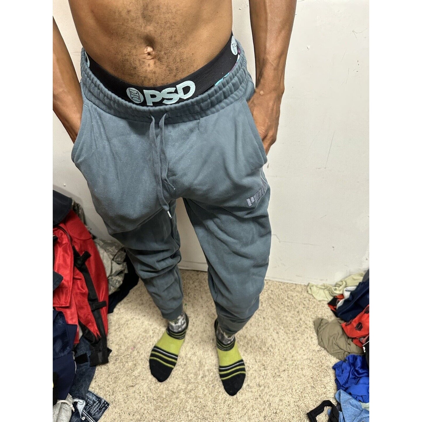 Men’s Large Gray Puma Sweatpants With Pockets