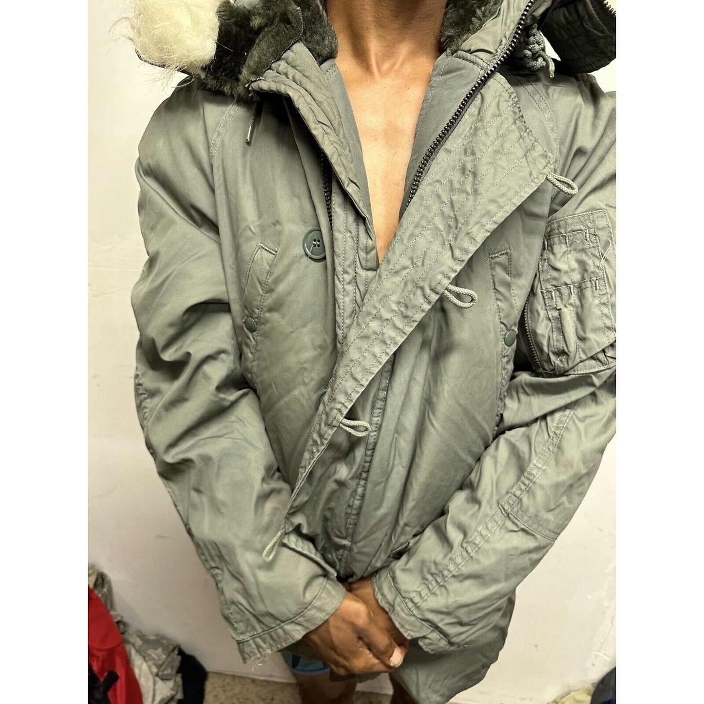 USAF Military Uniform Parka Extreme Cold Weather Type N-38 Medium Sage Green