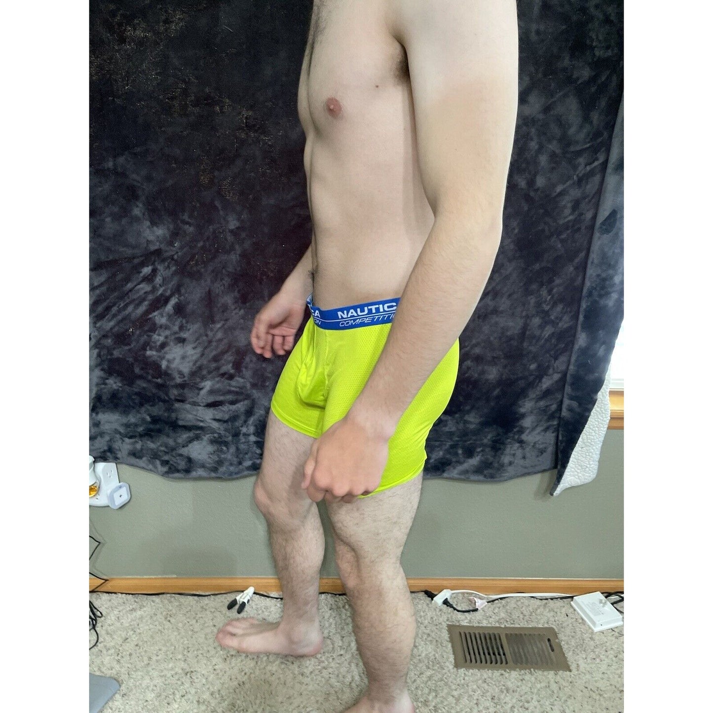 Men’s Large Neon Yellow Nautica 7% Spandex Compression Shorts New