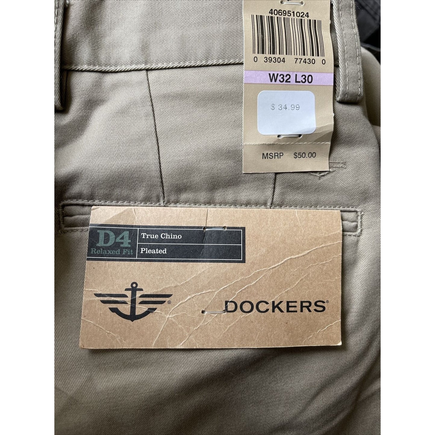 DOCKERS Men's D4 Khaki Relaxed Fit Pleated Pants 32 x 30 EUC 32 x 28.5
