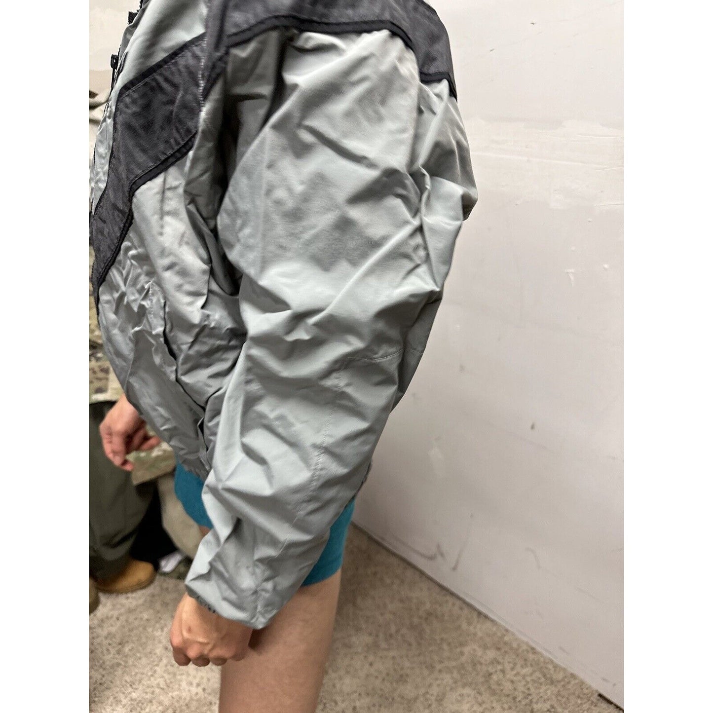 Men’s Army Pt Gray Jacket Small Long Uniform Top