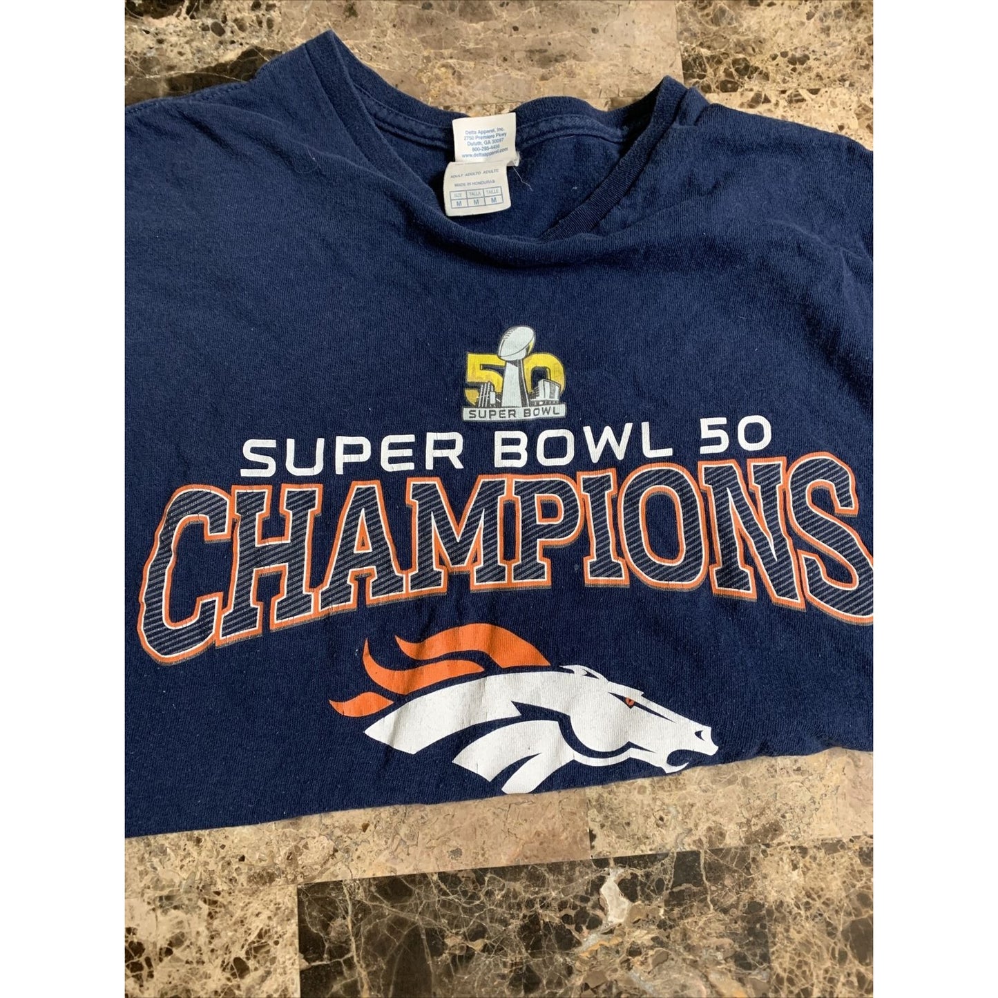Delta NFL Denver Broncos Super Bowl 50 Champions Blue Orange T-Shirt Size Medium