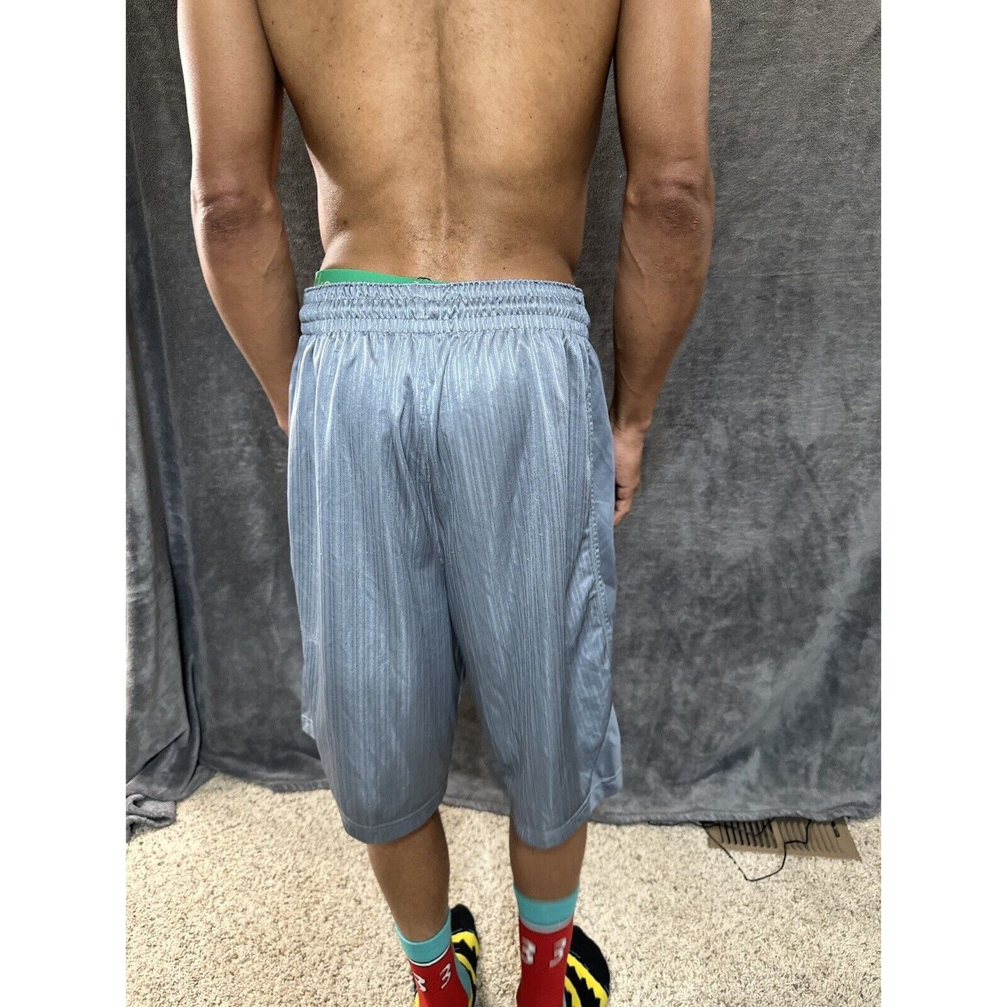 Men’s Nike XL Shorts With Pockets Gray