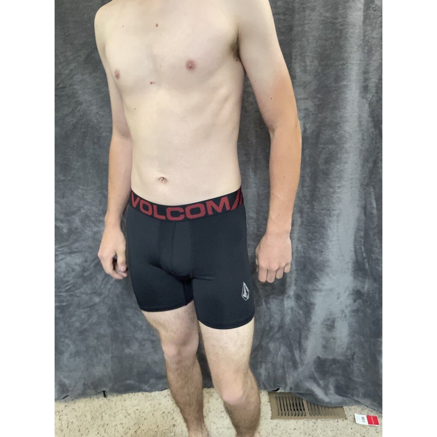 men's black volcom 15% spandex compression boxer brief Large