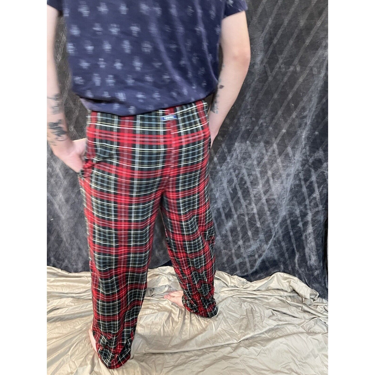 Izod Mens Lounge Sleep Pants Red Plaid Silky Flannel Pockets Button Fly Sz M