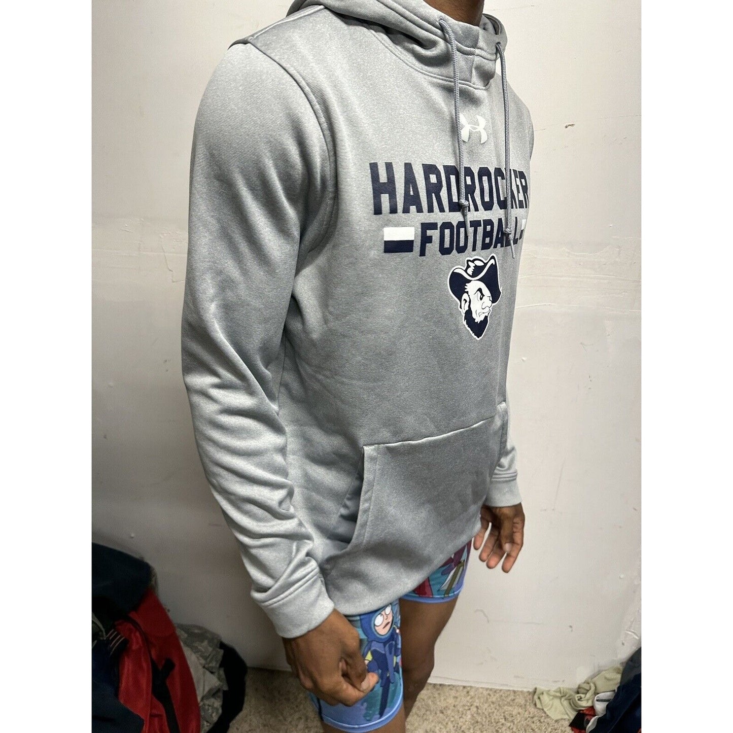 Men’s Gray Under Armoyr Medium Cold Gear Loose Hoodie Hardrocker Football