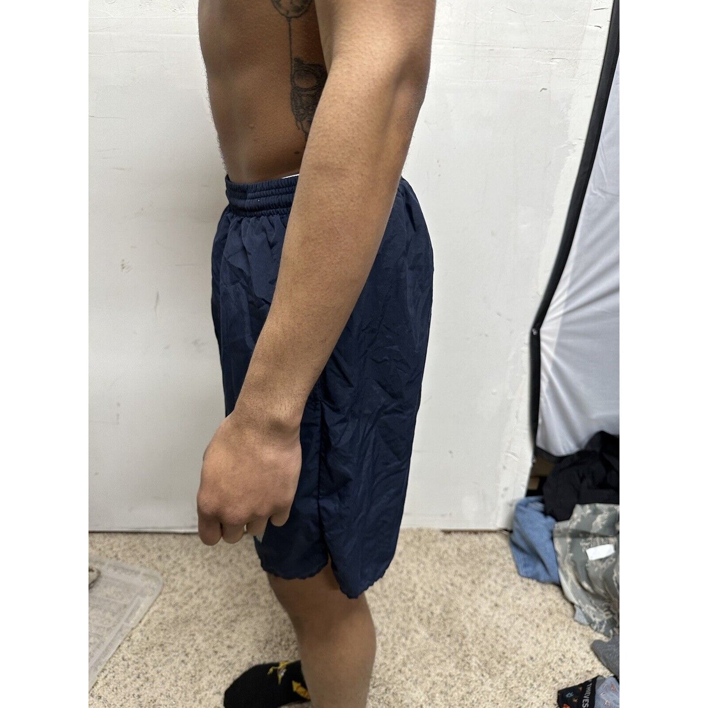 Men’s medium navy physical fitness trunks uniform shorts blue
