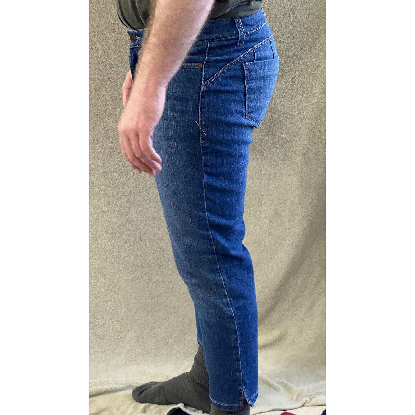 Nine West Women’s Size 12/30 Average Cotton Stretch Denim Capri Jeans