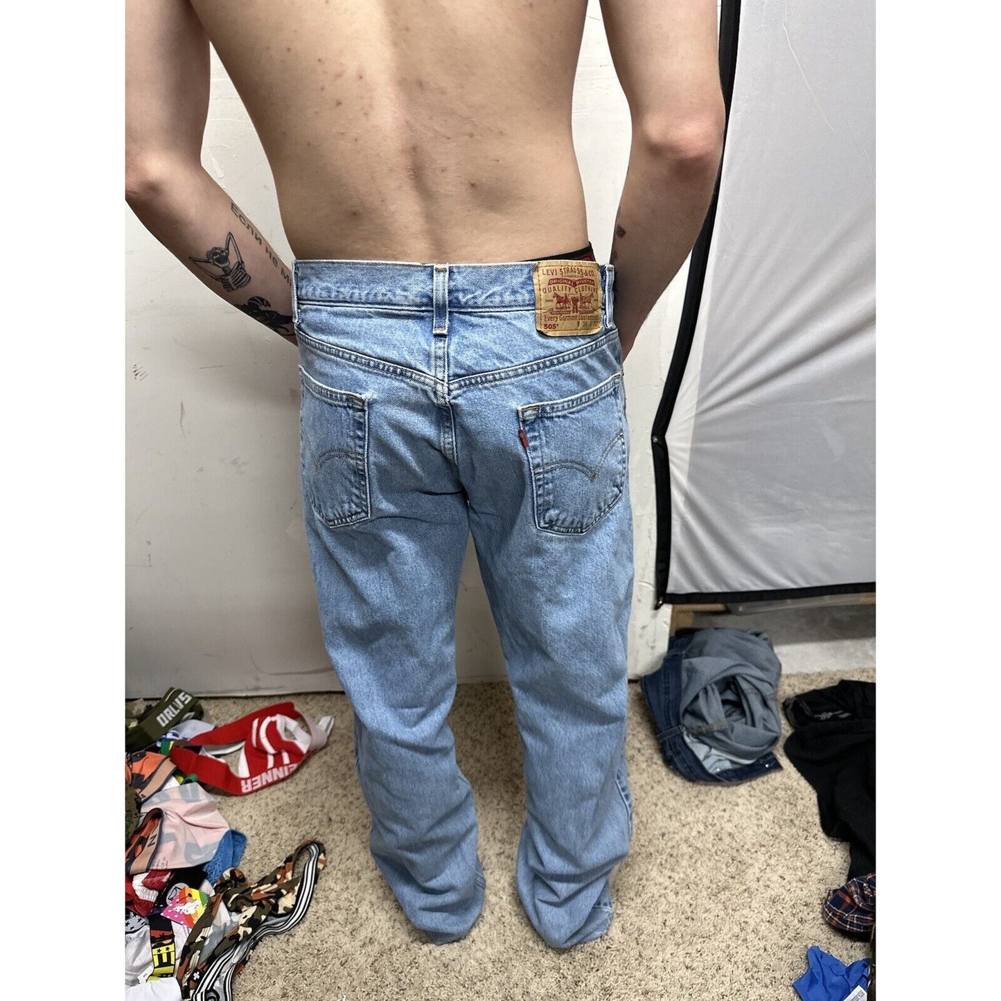 Levi's 505 Straight Fit Jeans Men's 36x32 Blue Medium Wash Distressed Cotton