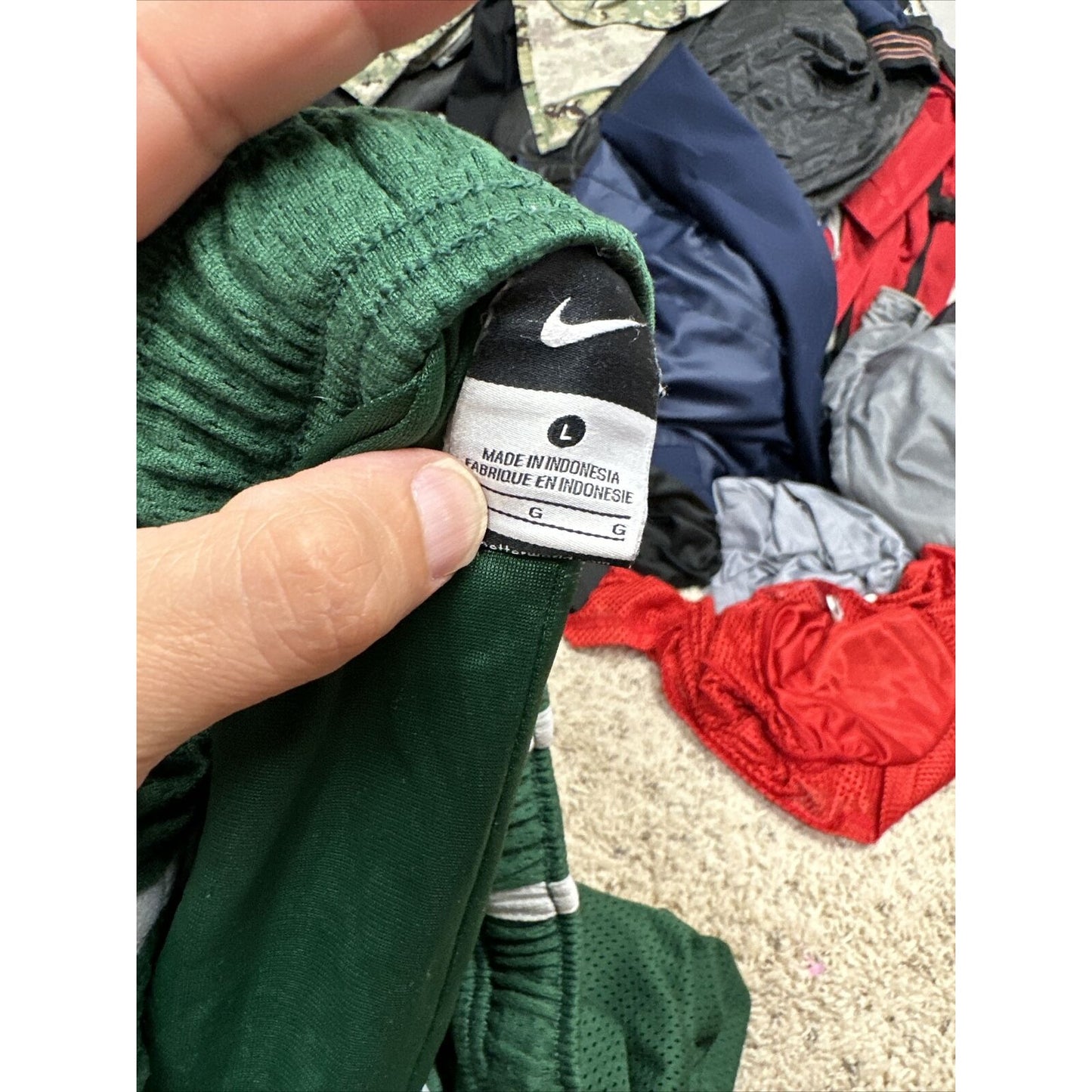 Men’s Large Nike Clay Football Green Athletic Shorts With Pockets