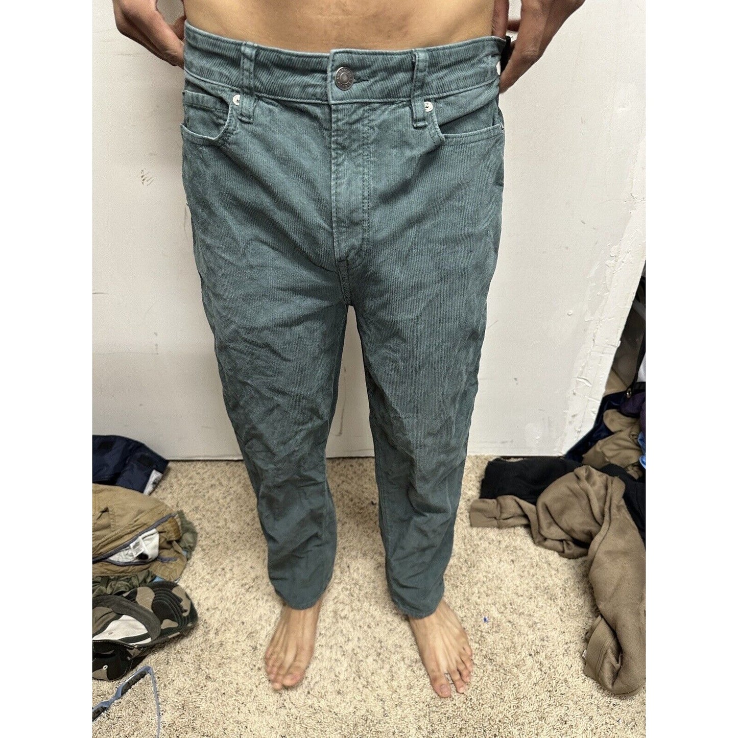American Eagle 90s Straight Pants Green Corduroy Women's Size 8 Reg Mom Straight