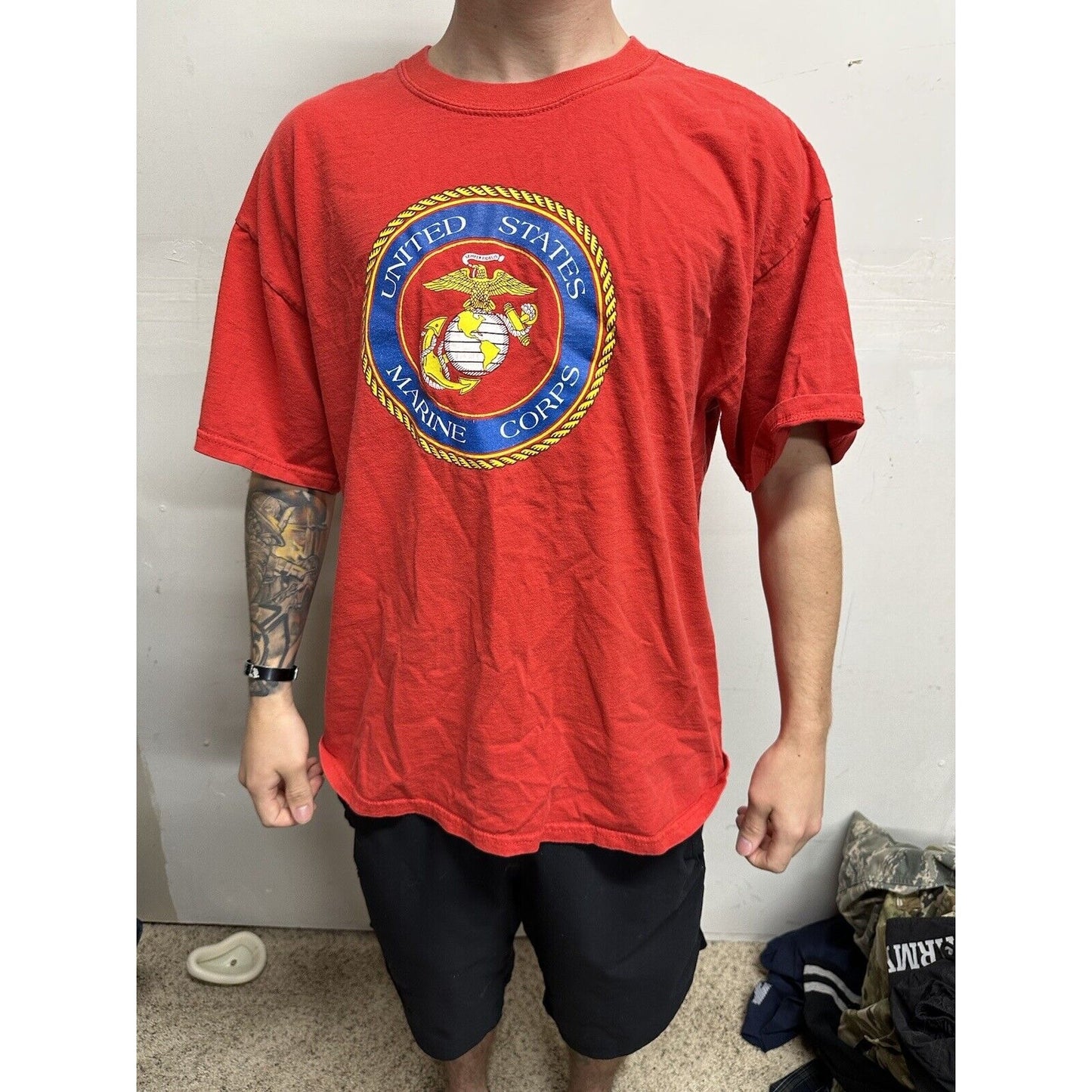 Men’s XL Red Marines USMC Tshirt Gildan