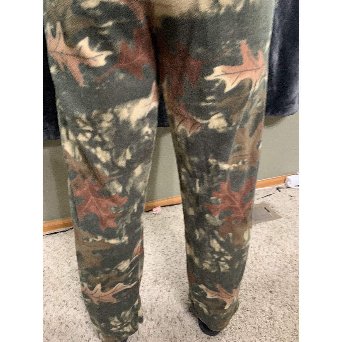 Arctic Trail Men's Fleece Sleep Lounge Pant Camo Leaves Size Medium Polyester