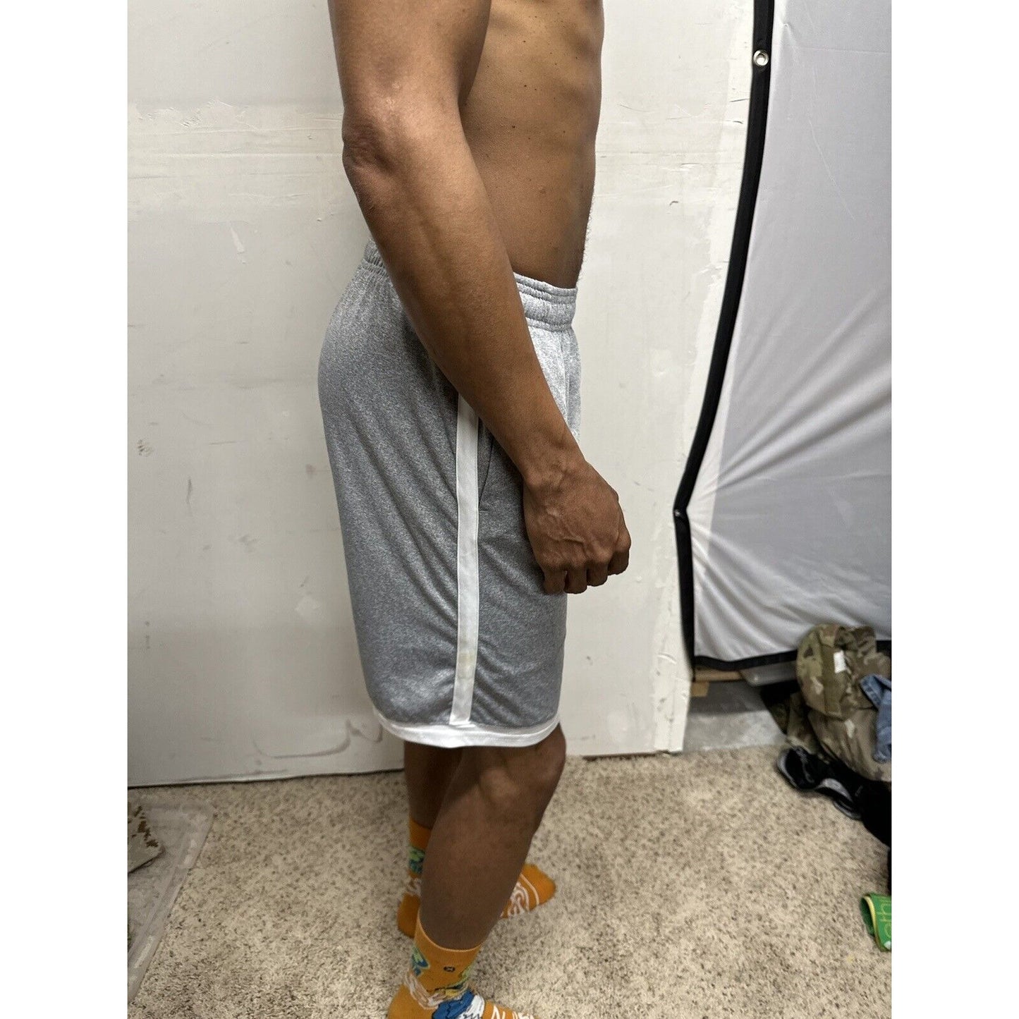 teen boy’s Fila xL Gray Athletic Shorts (18-20)