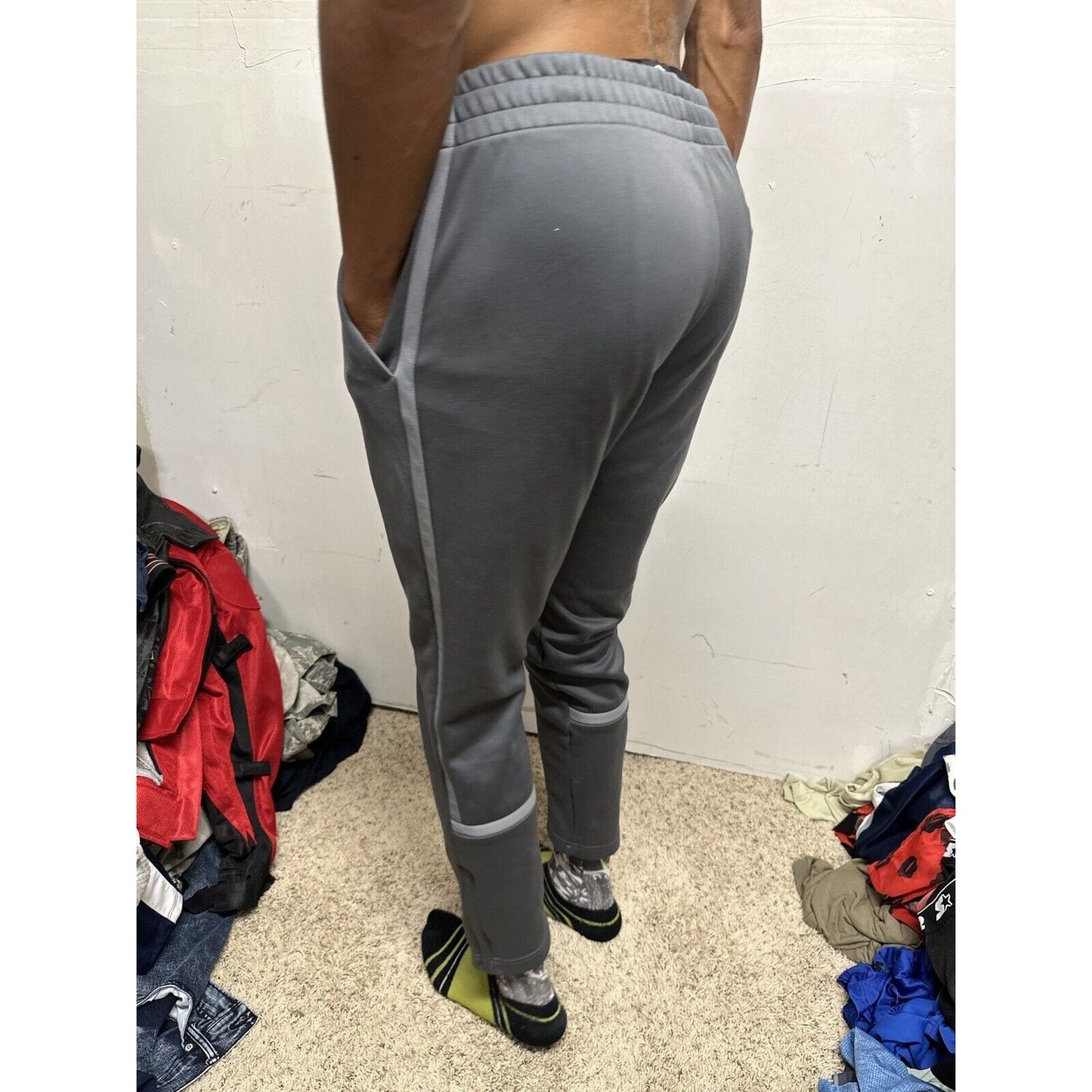 Men’s Adidas Gray Eagles Sweat Pants Fits Small Listed As Medium