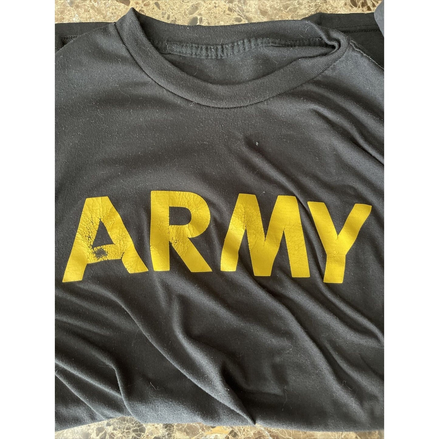 men’s black army large long sleeve pt shirt