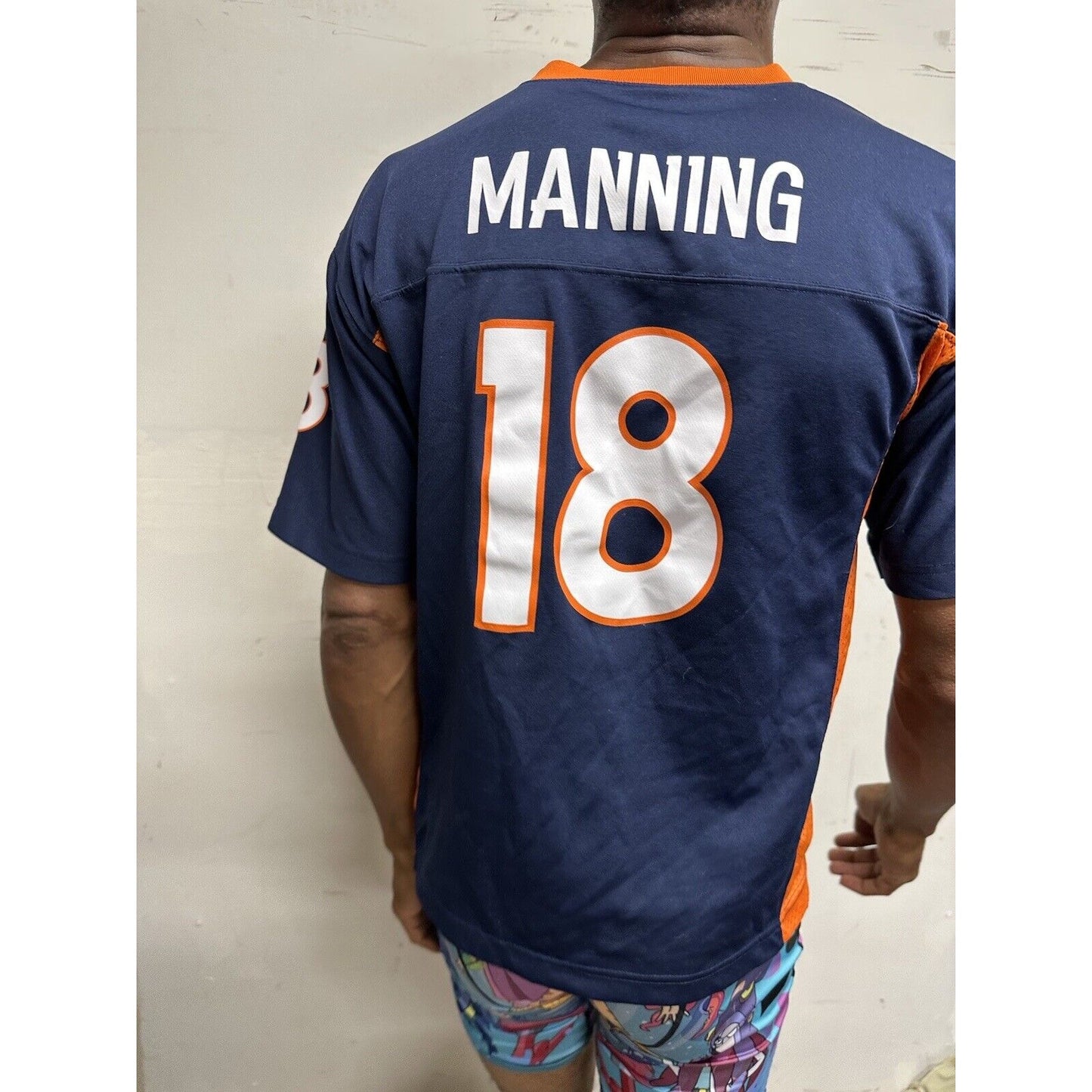 NFL Denver Broncos Peyton Manning 18 Kids Jersey Size Youth Large 14-16
