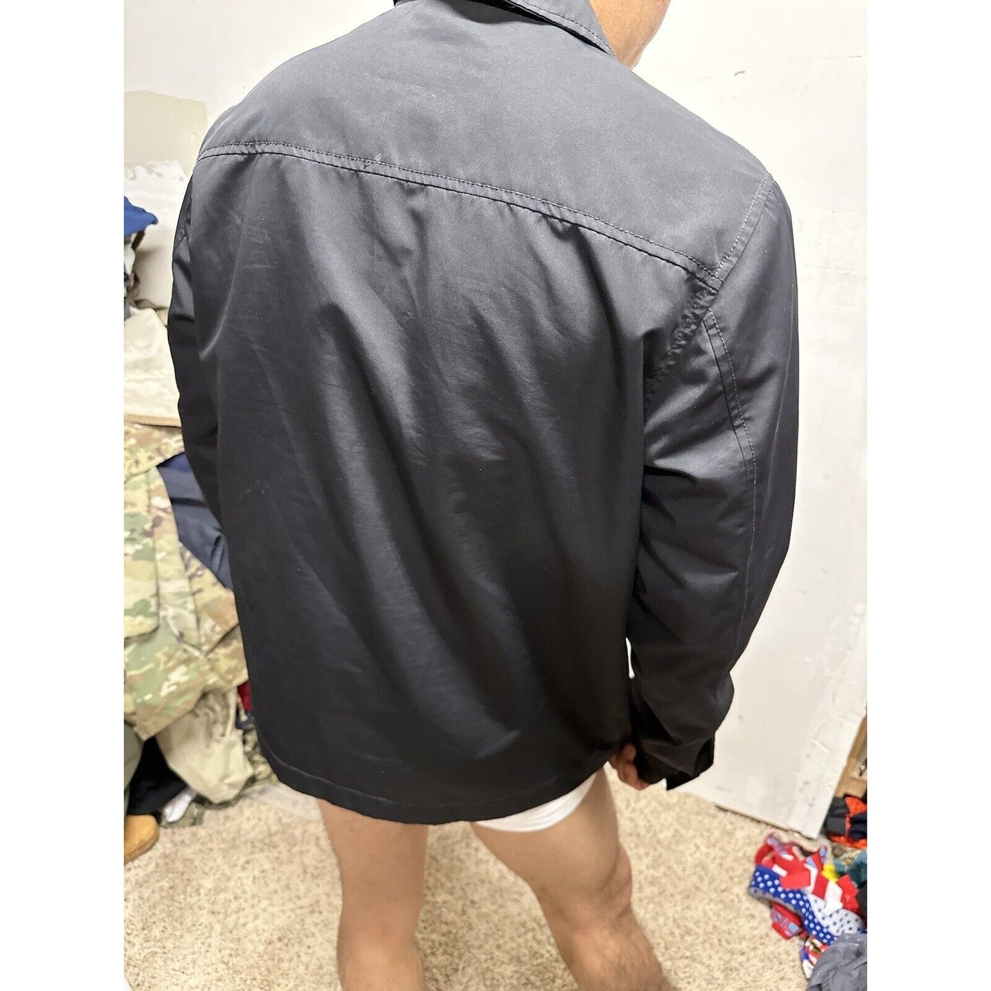 Men’s Black Old Navy Medium Full Zip Windbreaker Jacket