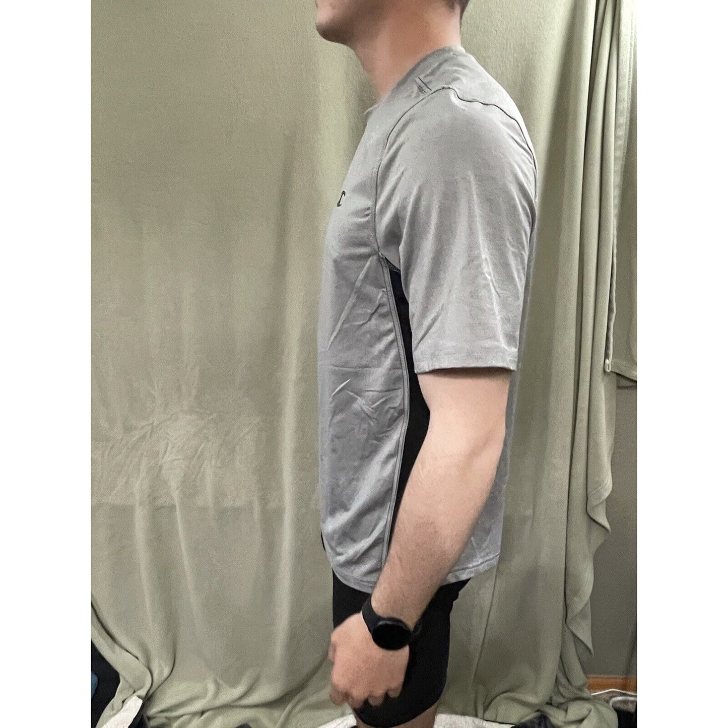 Champion Brand Medium Power Flex Power Train Athletic Casual Short Sleeve Gray