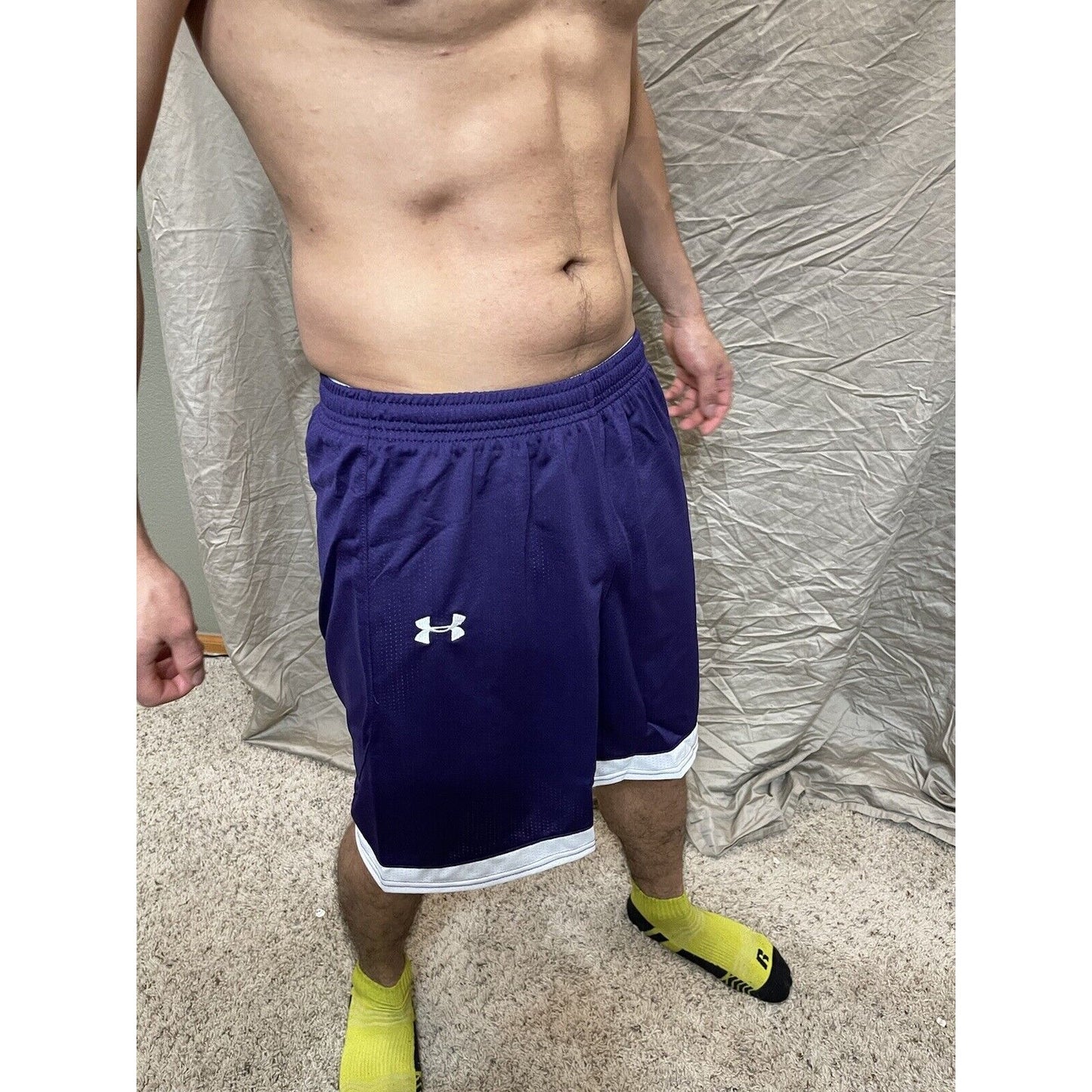 Boy's under armour Youth XL Purple And White Lacrosse style shorts no pockets