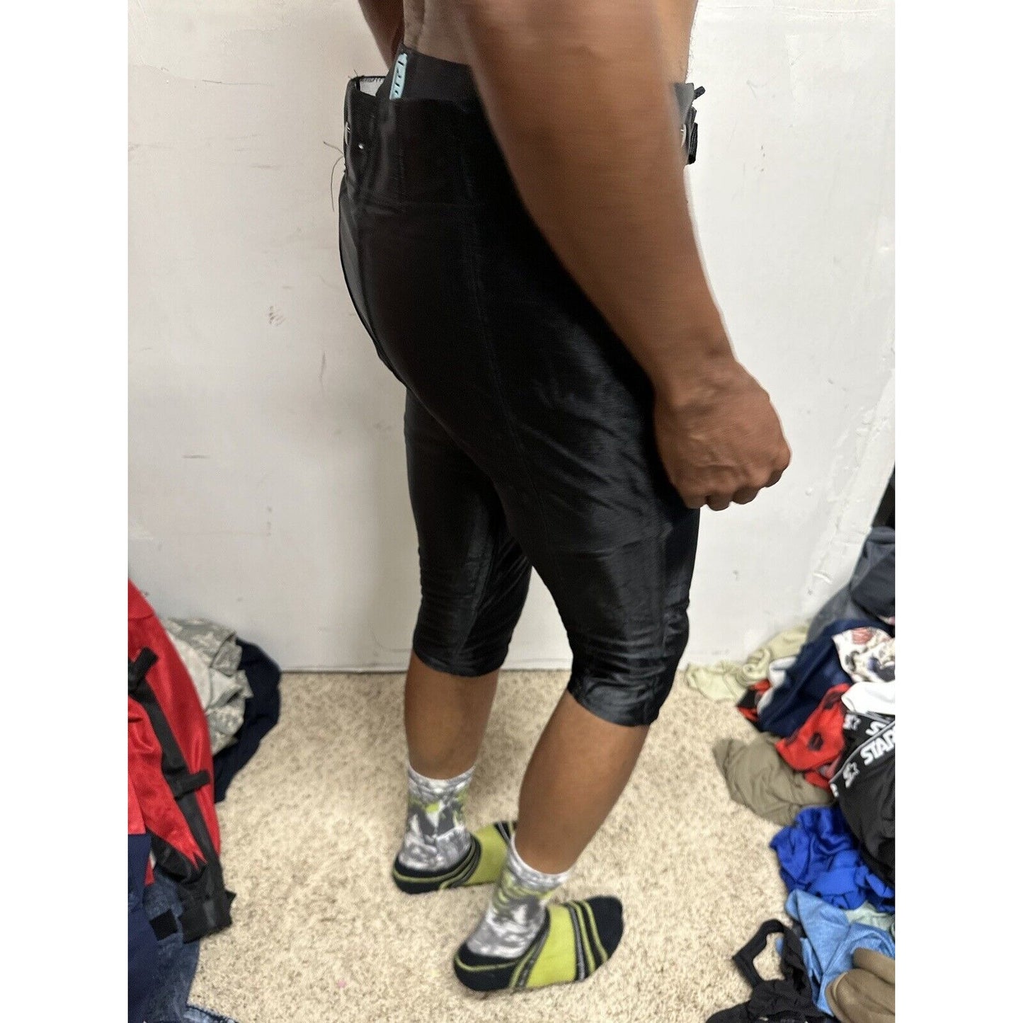 Men’s Black Xl 34-36 Football Pants One Snap Missing