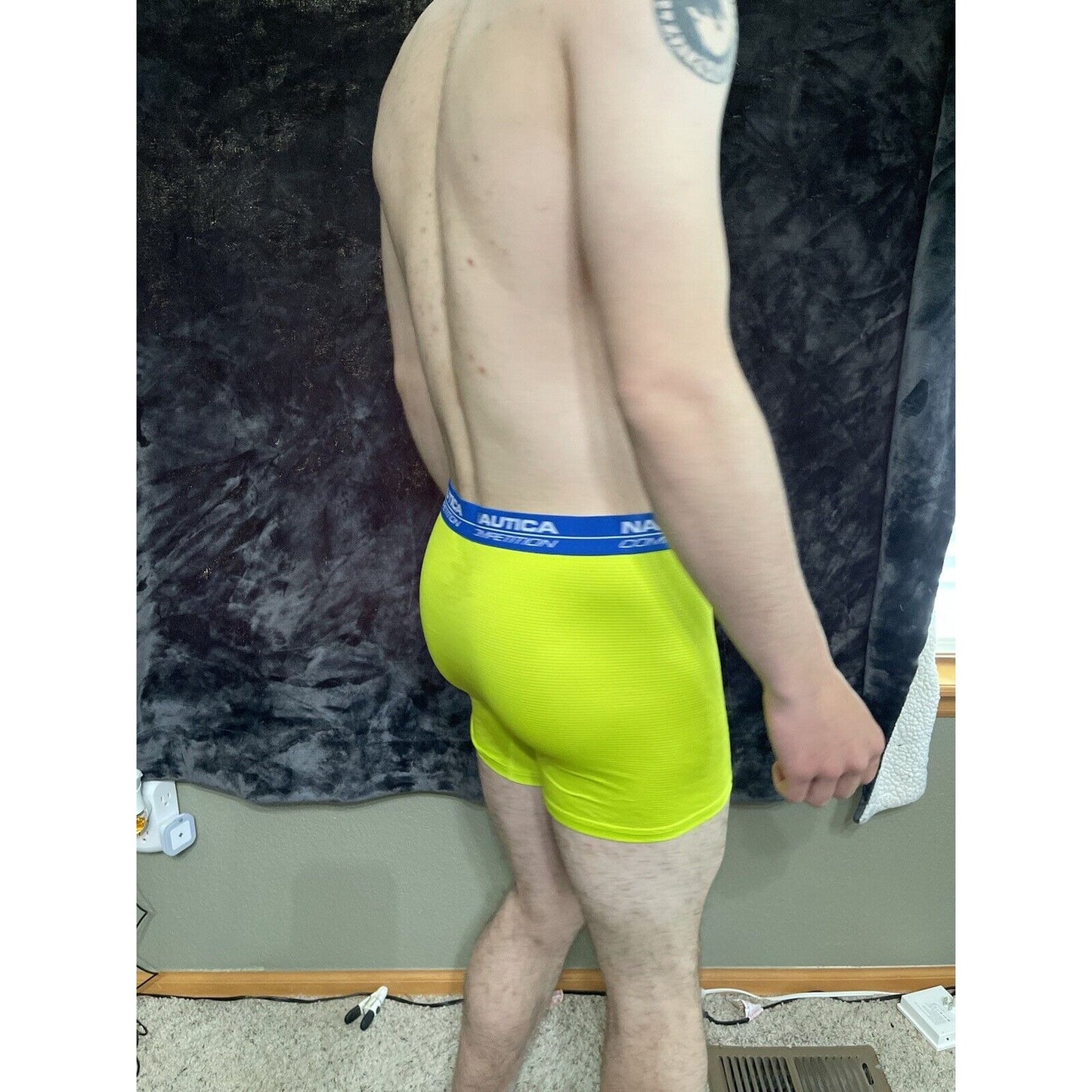 Men’s Large Neon Yellow Nautica 7% Spandex Compression Shorts New