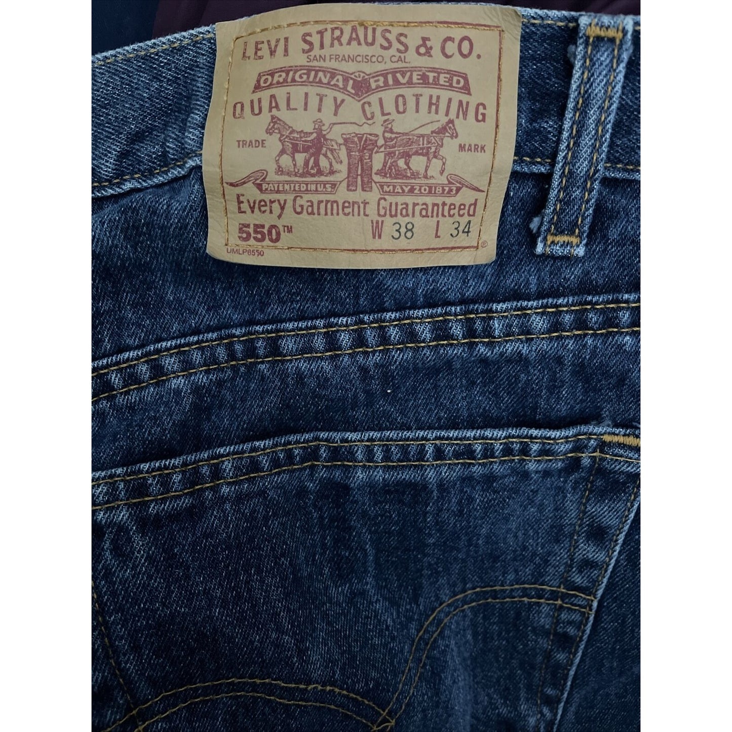 Men's Levis 550 38 x 34 blue jeans