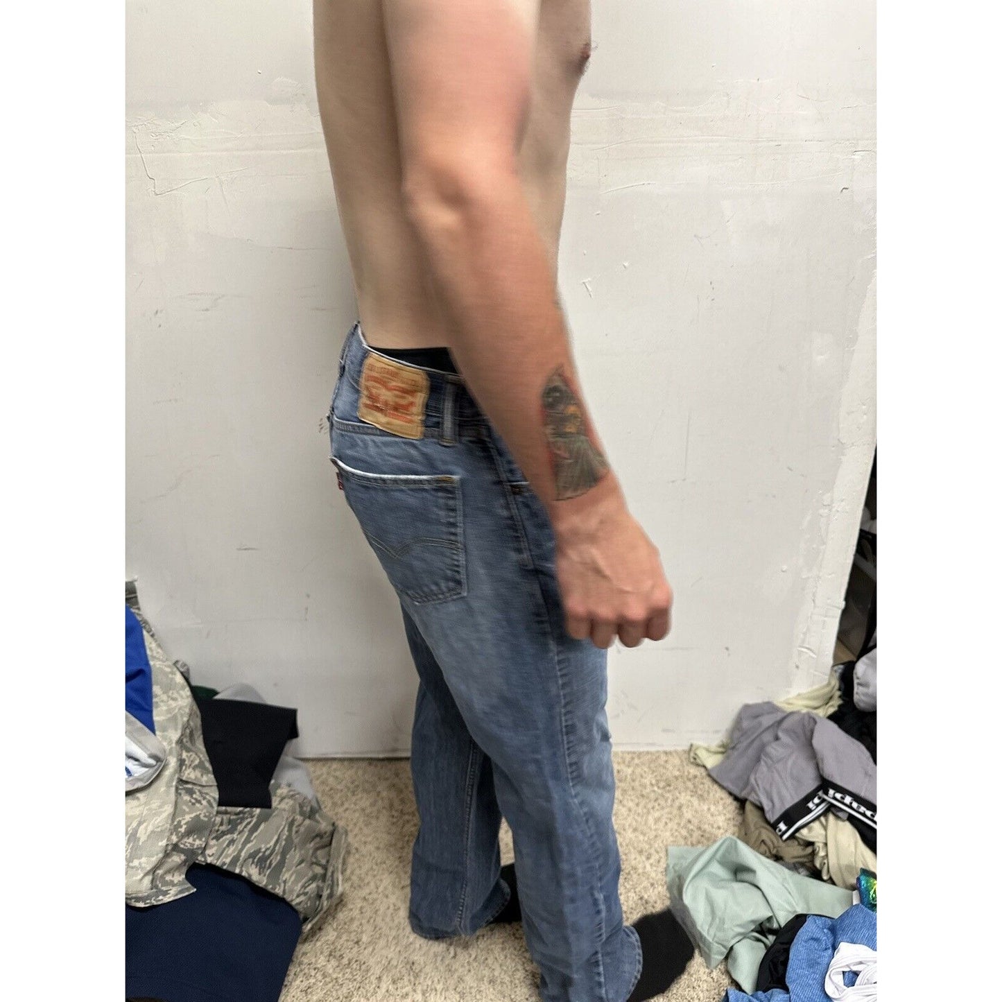 Men’s Levi’s 559 Blue Jeans 33 X 32