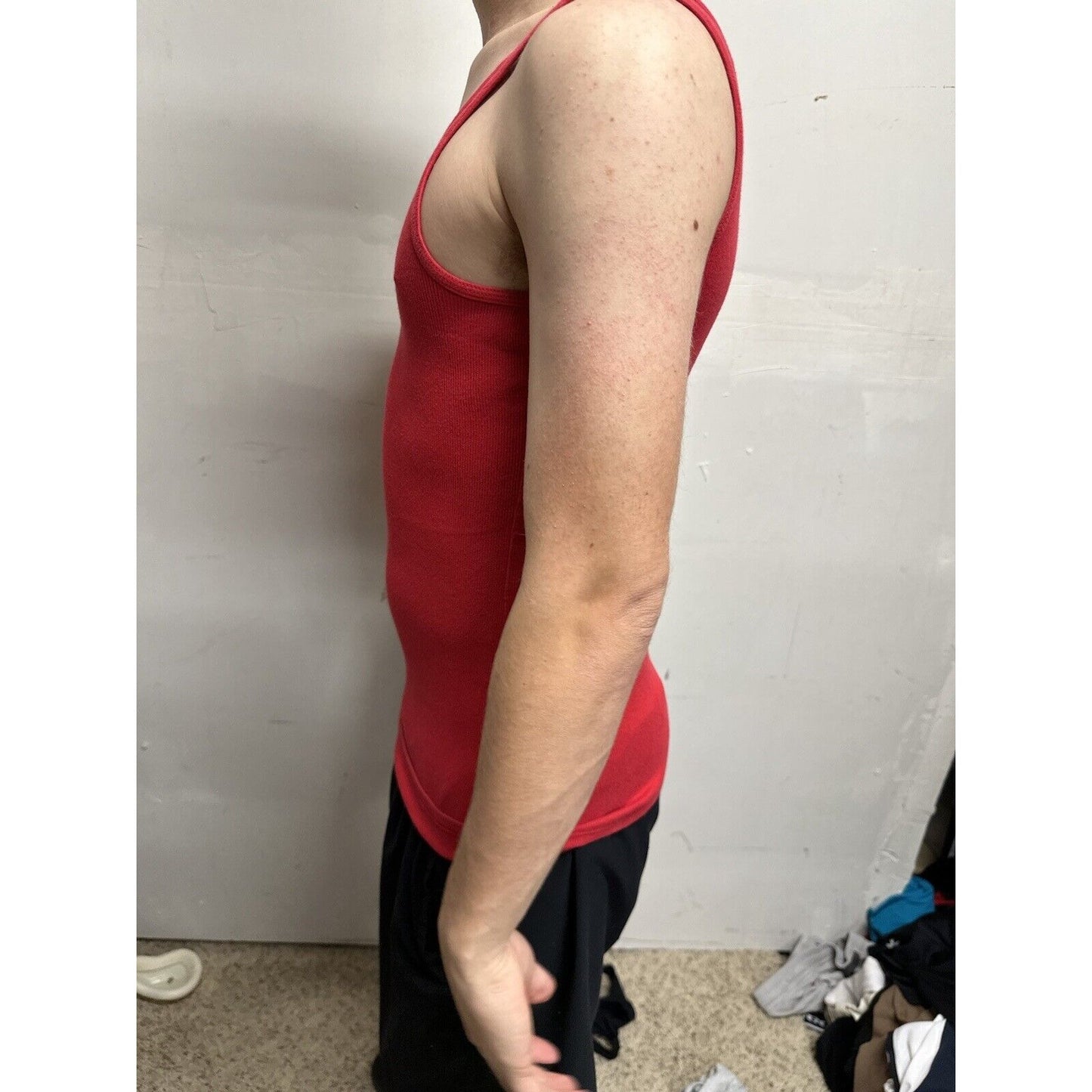 Men’s Large Red Mossimo Muscle Shirt Tank Top
