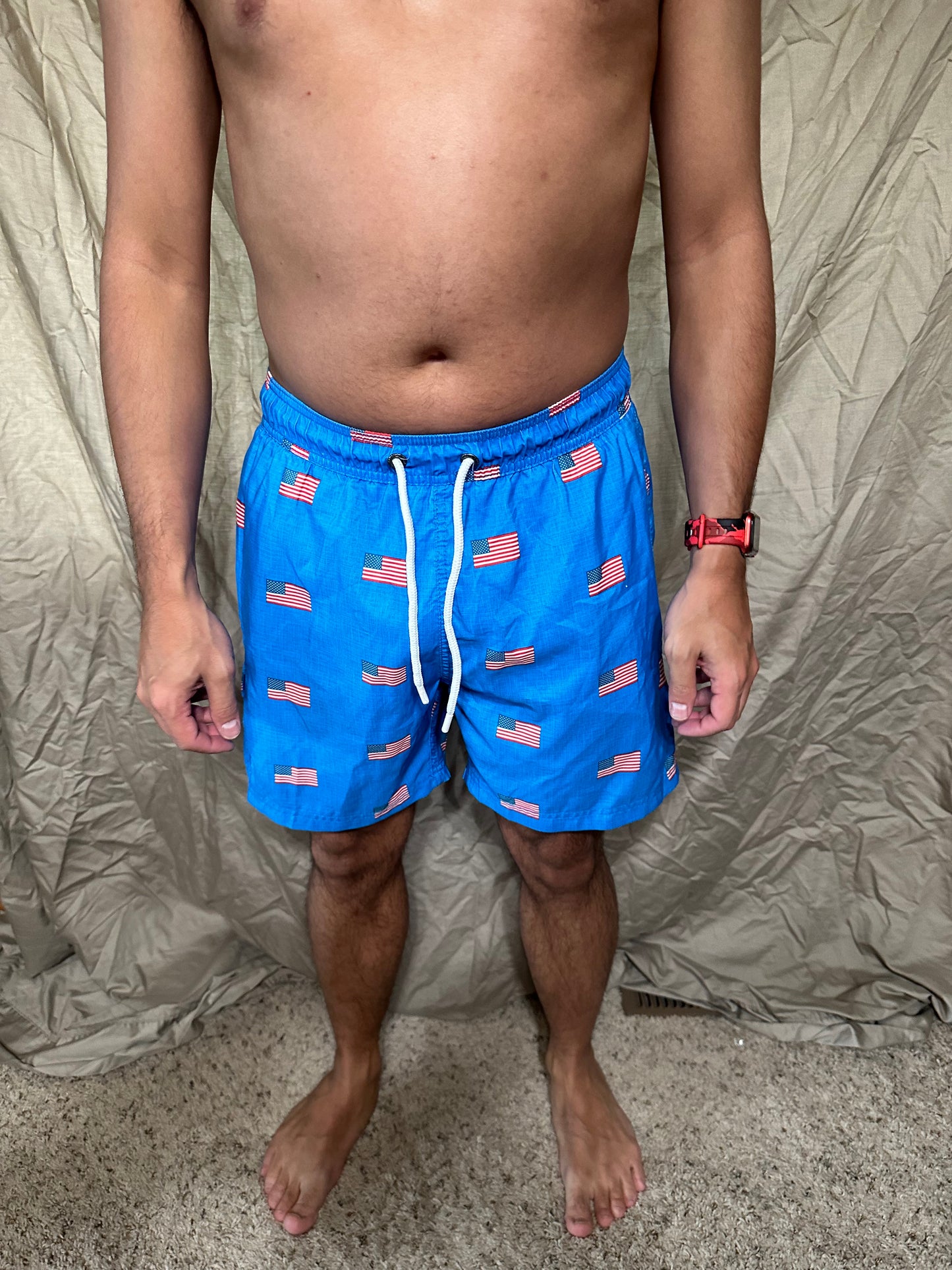 Men’s blue American flag patriotic size medium bathing suit with lining and pockets us apparel