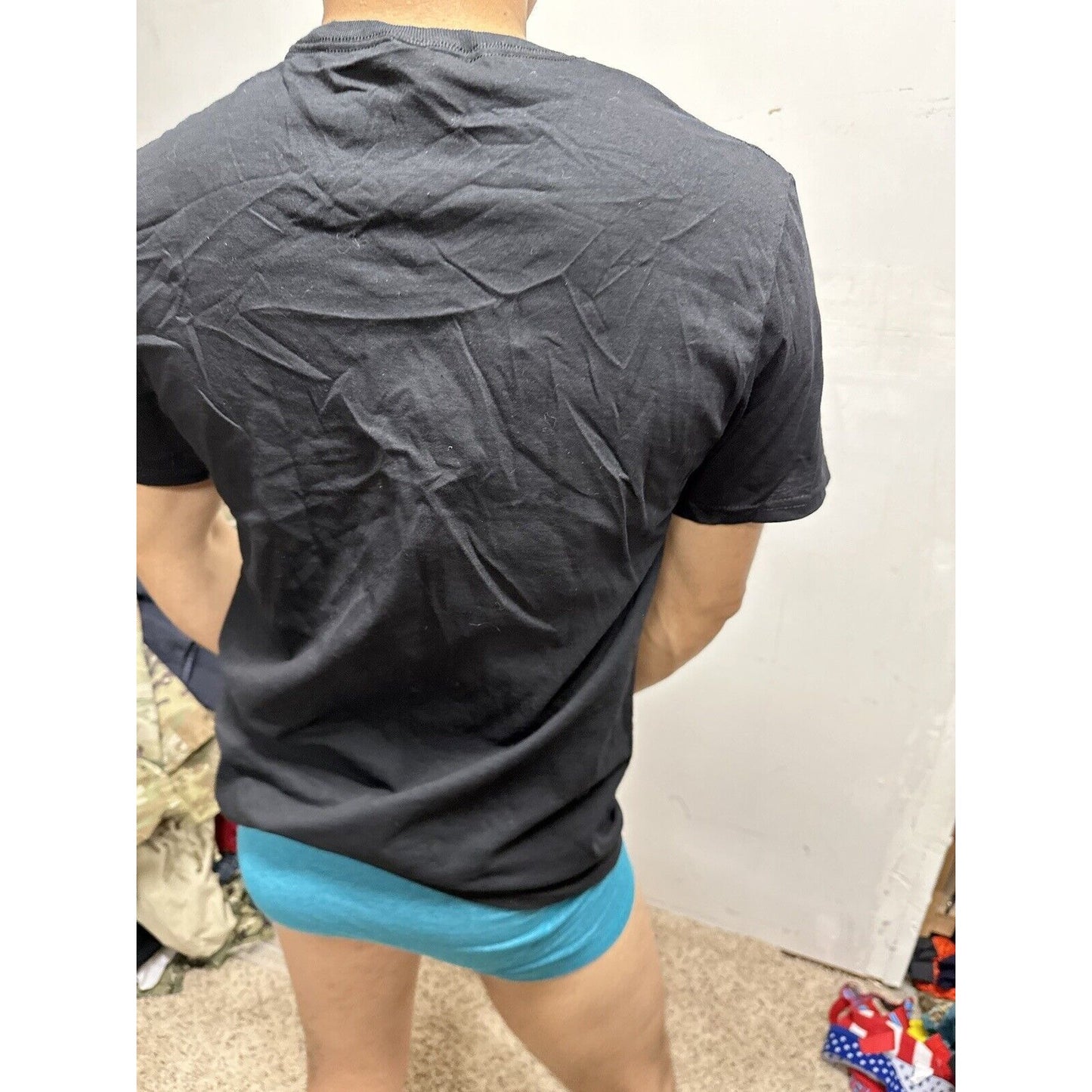 Men’s Fruit Of The Loom Black Medium Tshirt