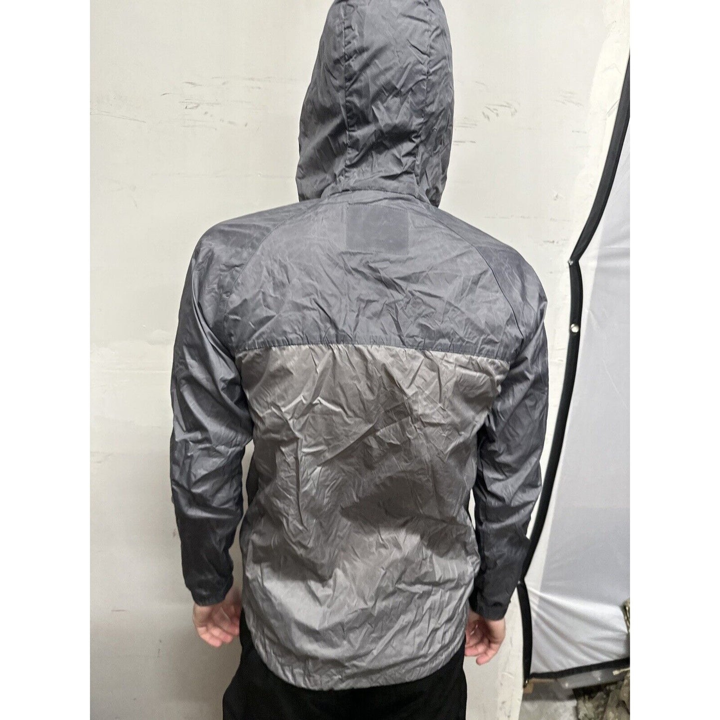 Men’s Gray Medium Tavik Modern Beach Culture Full Zip Hoodie Wind Breaker Nylon