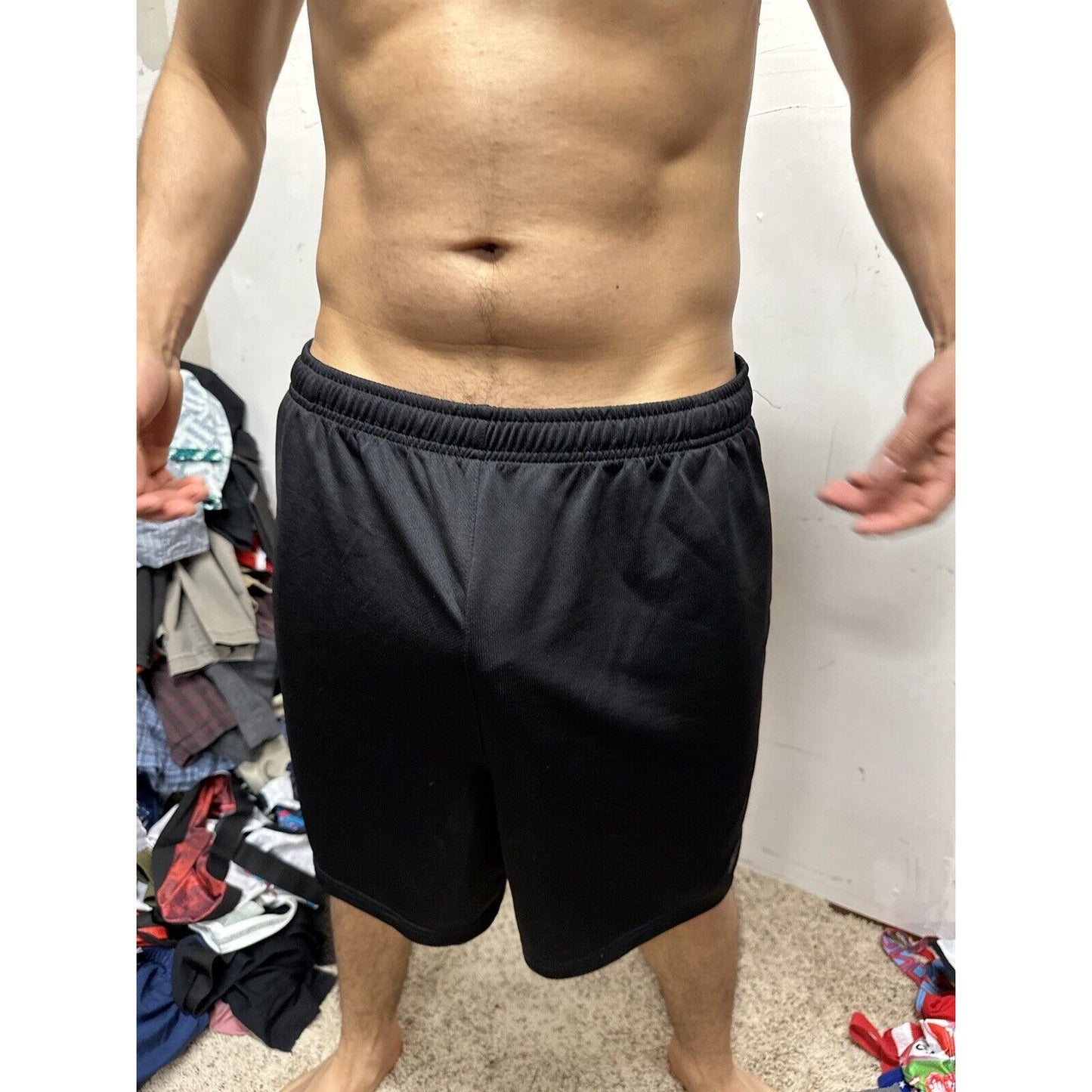 Men’s Black Starter Large Athletic Shorts