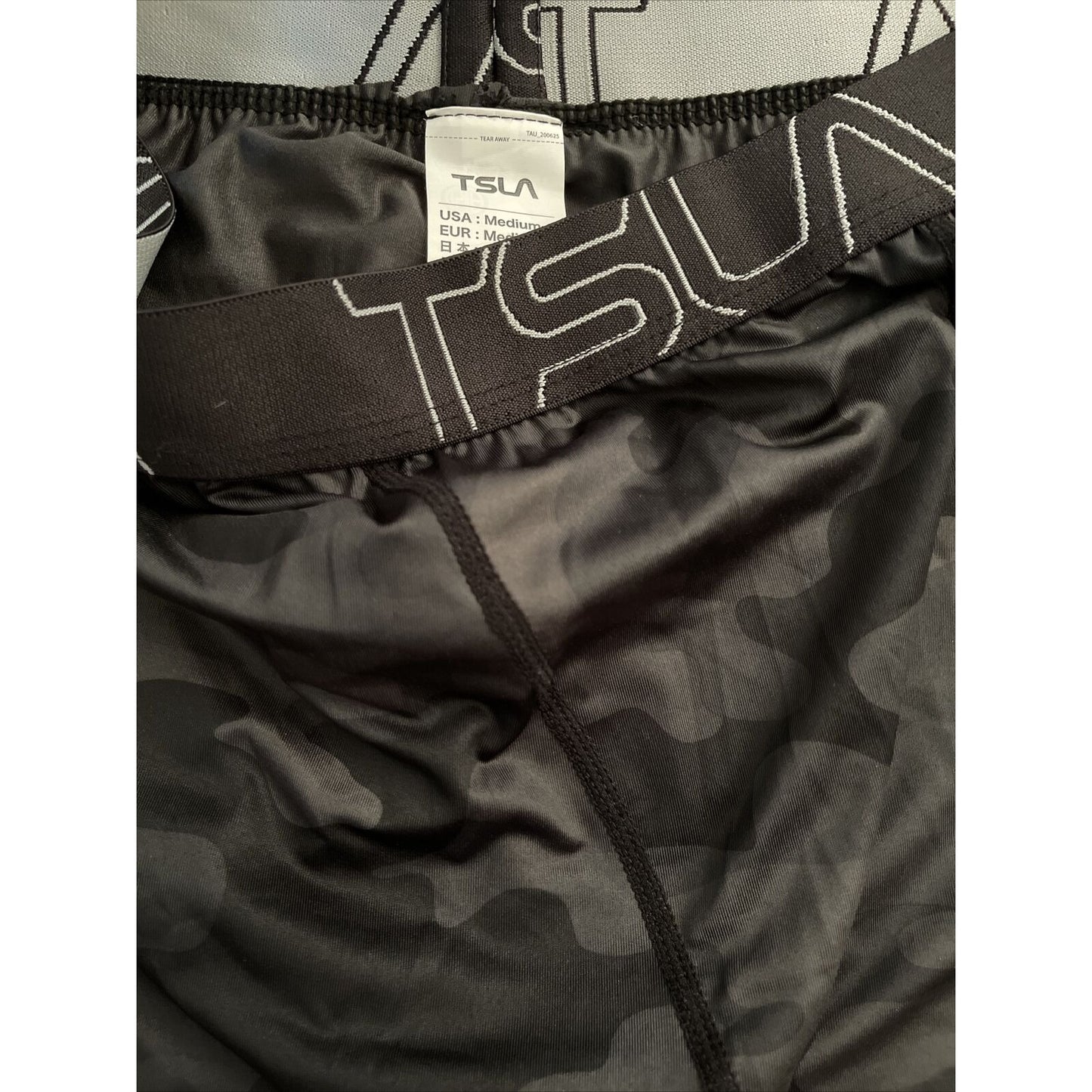 Men’s Medium Dark Gray Camo TSLA Base Layer Compression Pants