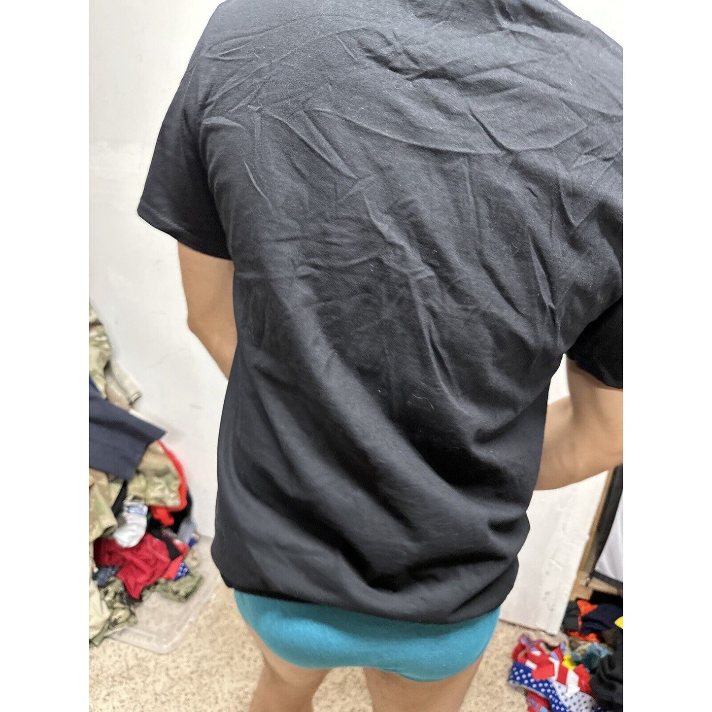 Men’s Fruit Of The Loom Black Medium Tshirt