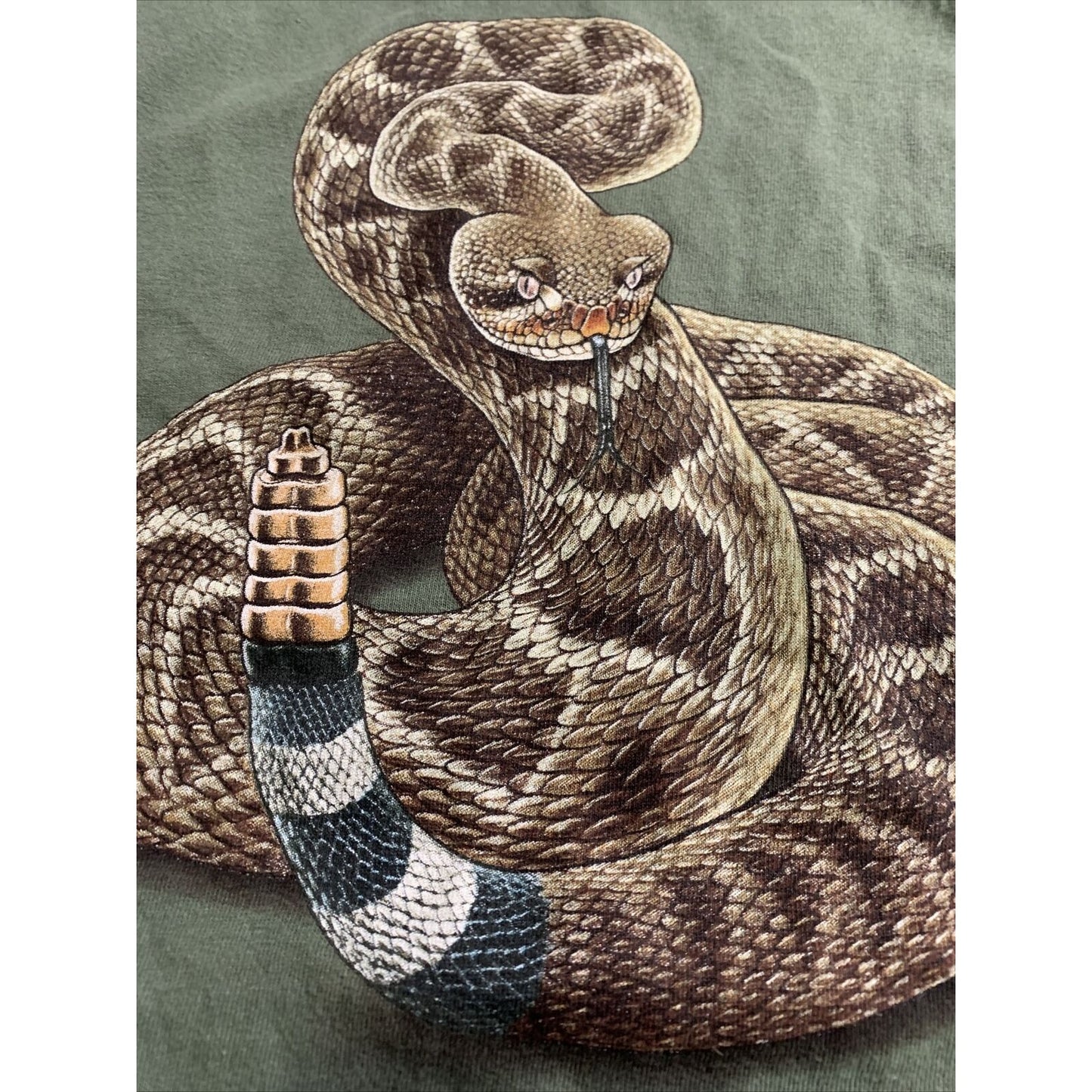 Gildan Men’s Medium Olive Green Rattlesnake T-shirt