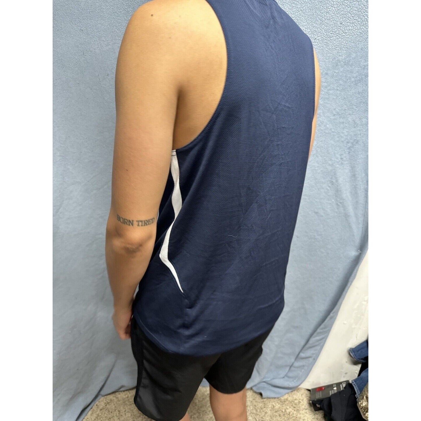 Men’s Blue Under Armour Muscle Shirt Tank Top Shirt Large