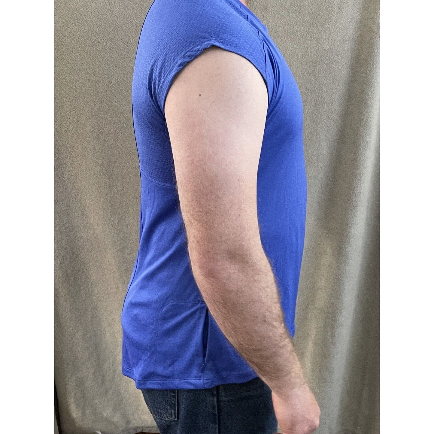 Men’s royal blue large Champion Muscle Tee sleeveless ventilated