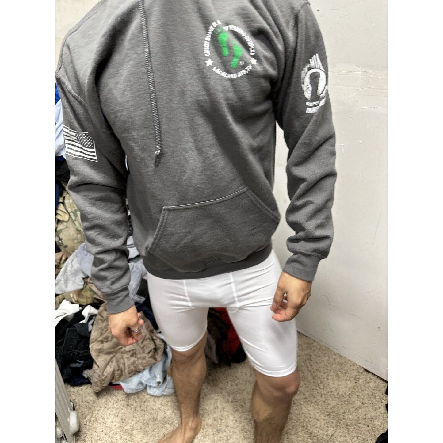 Men’s Gray CMSGT Hackney Training Complex Lackland AFB TX Gildan Medium Hoodie