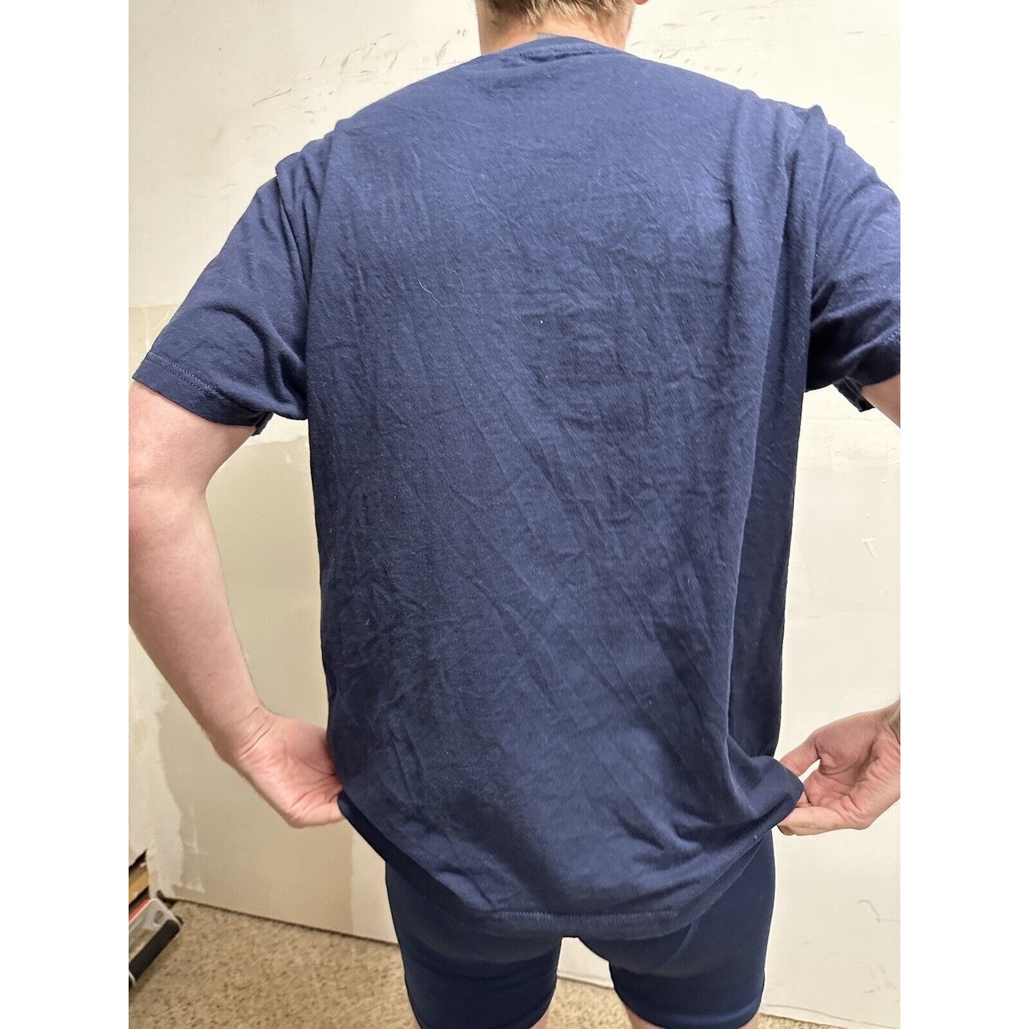 men’s tultex large dark blue incredible hulk tshirt short sleeve