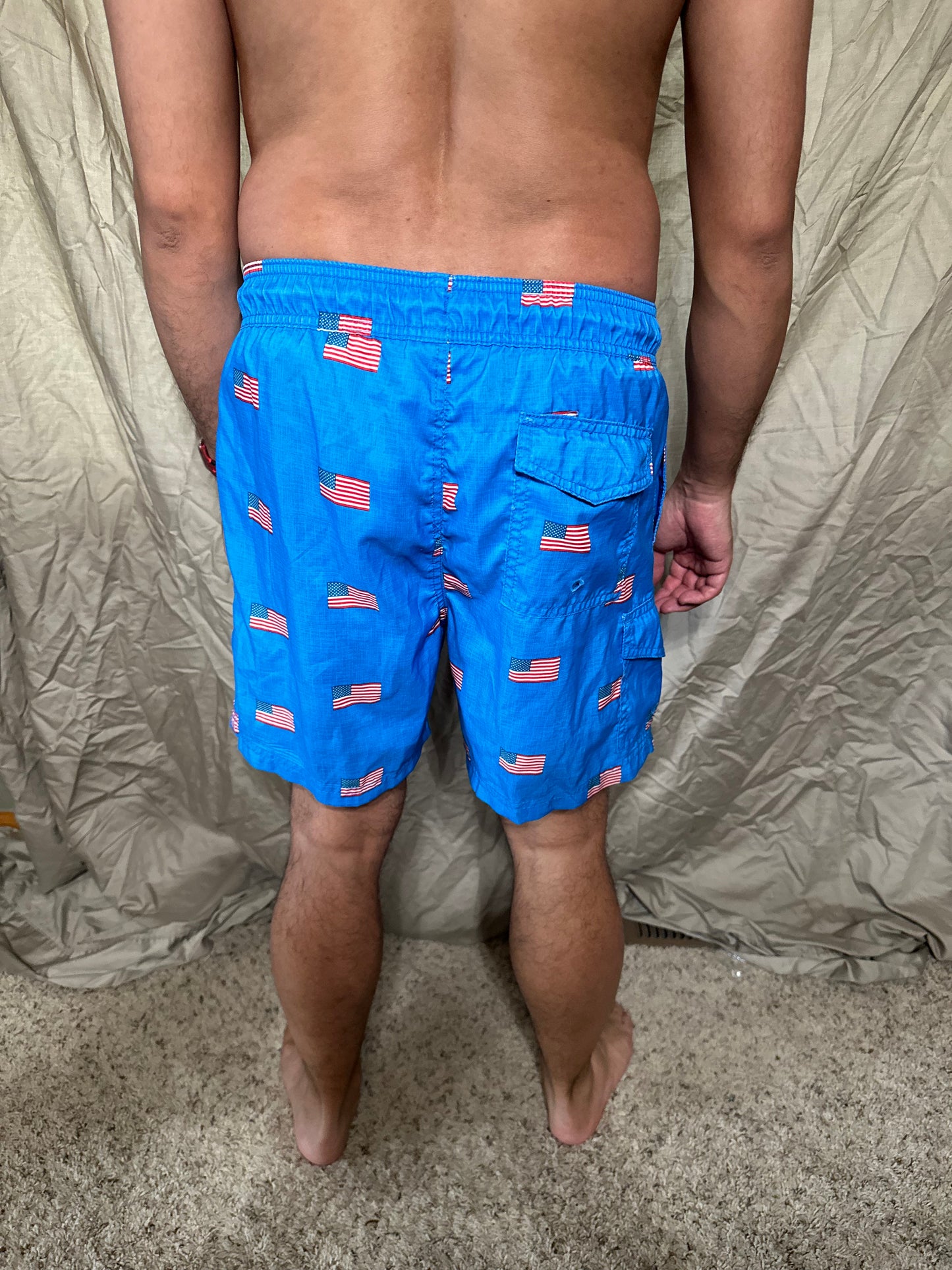 Men’s blue American flag patriotic size medium bathing suit with lining and pockets us apparel