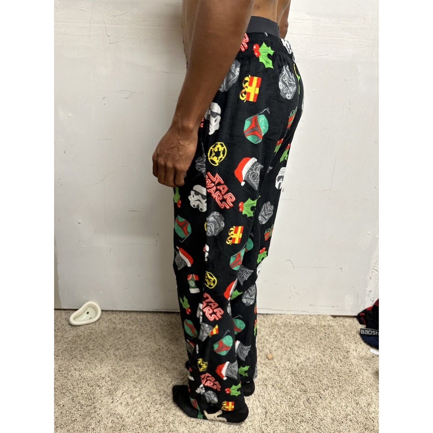 Men’s Star Wars Christmas Lounge Pants Sleepwear Medium Vader In Santa Hat