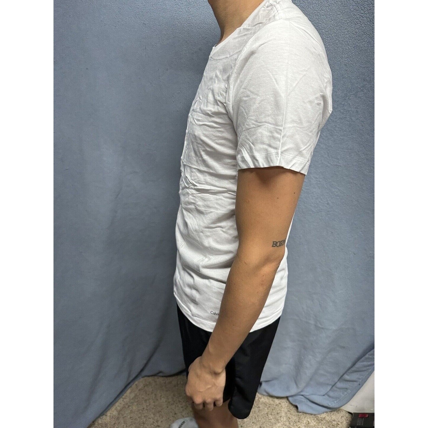 Men’s White Calvin Klein Small Classic Fit Undershirt