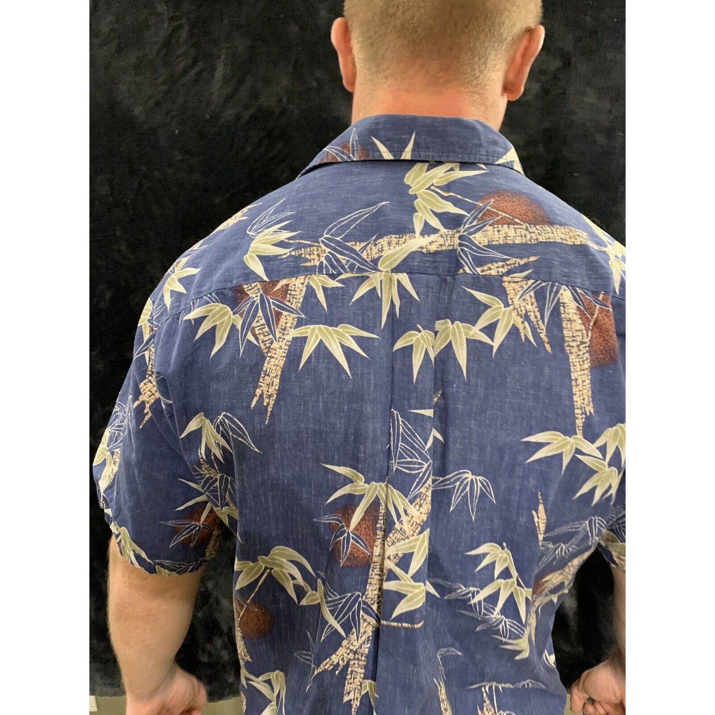 Cooke Street Hawaiian Button Up Mens Medium Blue Short Sleeve Collared