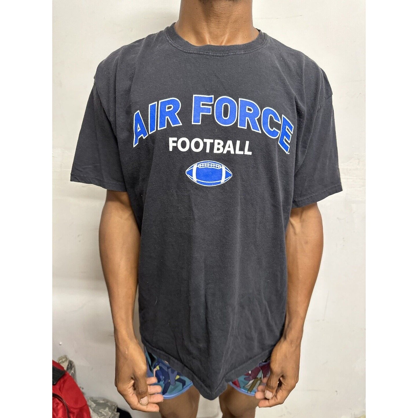 Men’s Black Champion XL Air Force Football Tshirt