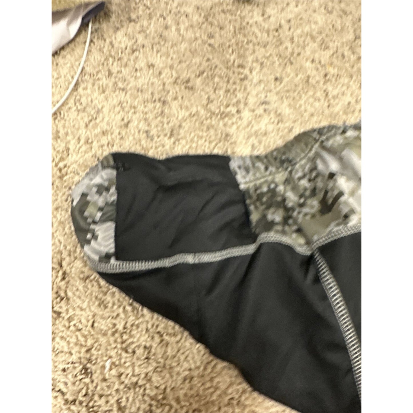 Men’s Black Small Army National Guard Camo Shorts Zippered Back Pocket